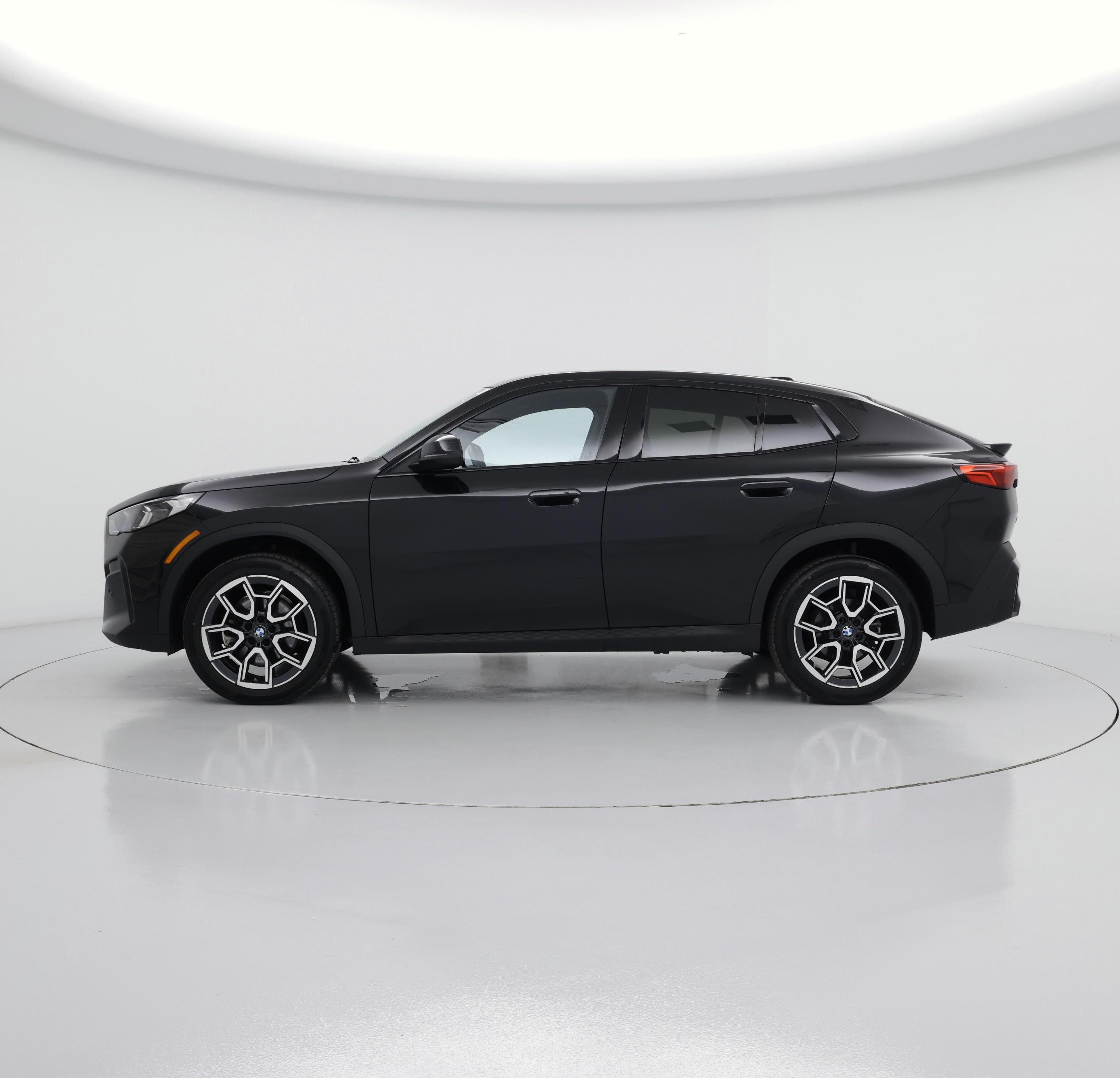 Thumbnail: 2026 BMW X2 - 3