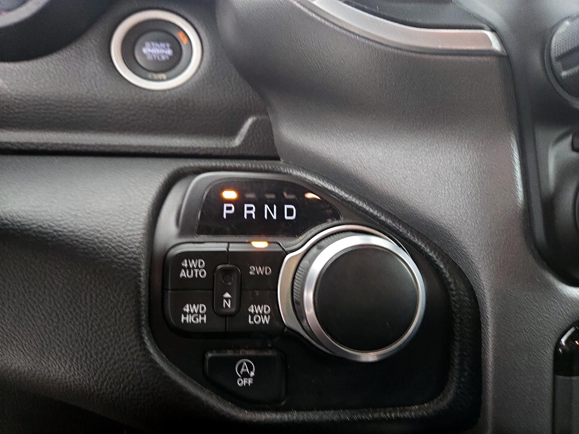 Thumbnail: 2025 RAM 1500 - 17