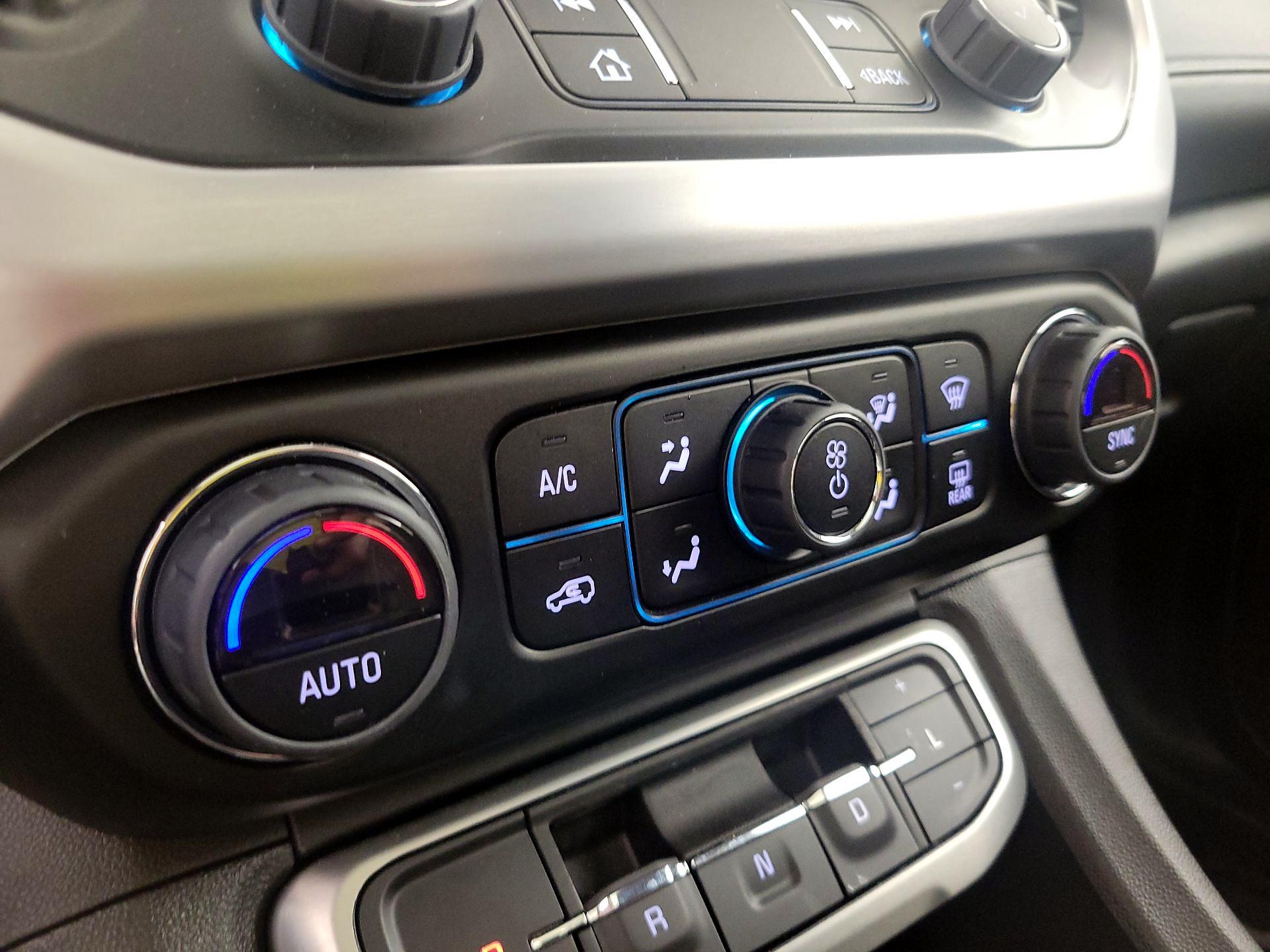 Thumbnail: 2023 GMC Acadia - 16