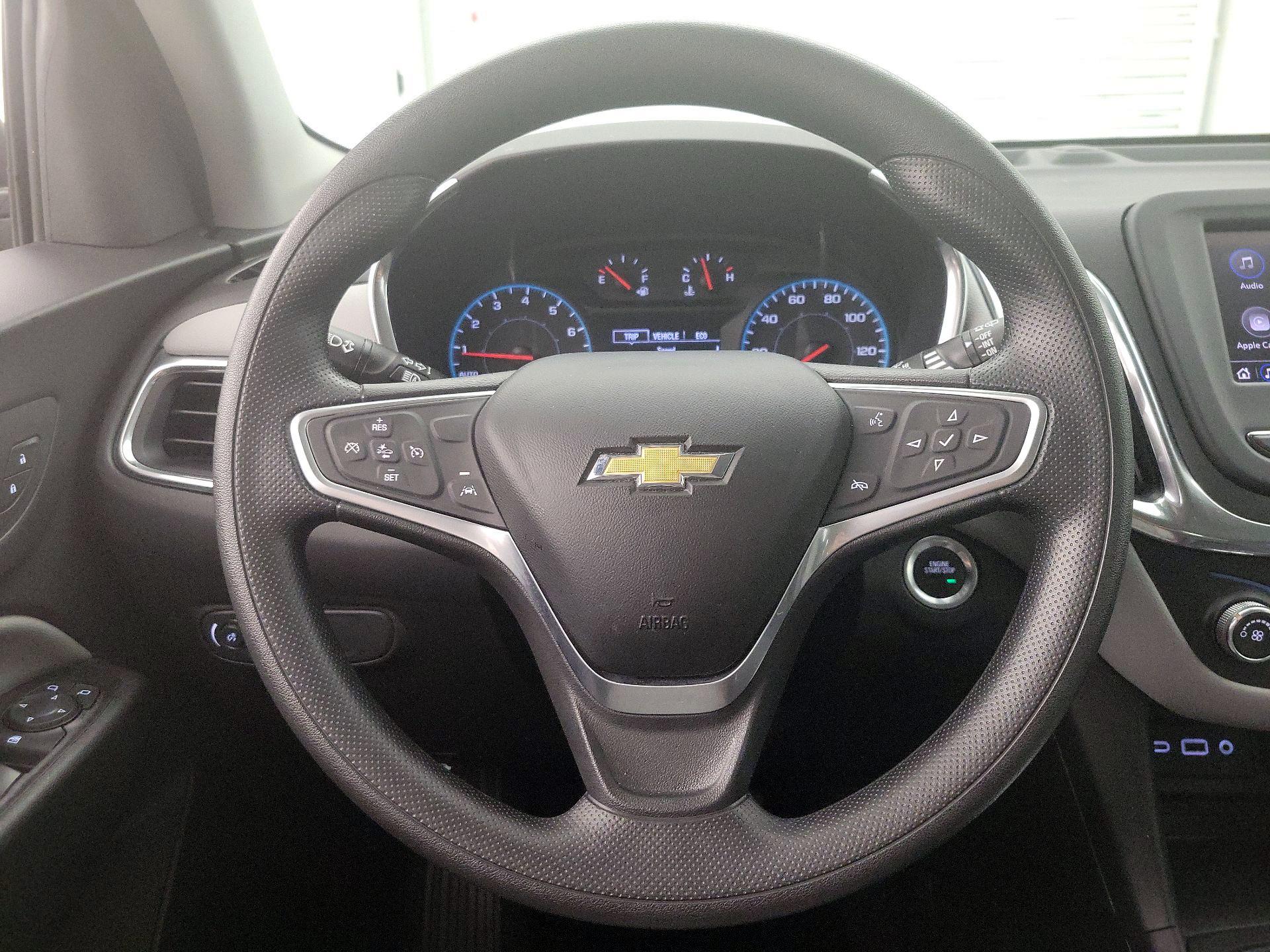 Thumbnail: 2022 Chevrolet Equinox - 10