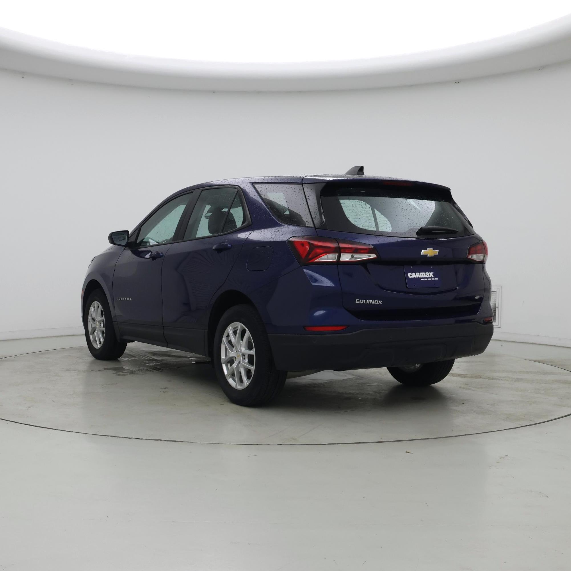 Thumbnail: 2022 Chevrolet Equinox - 2