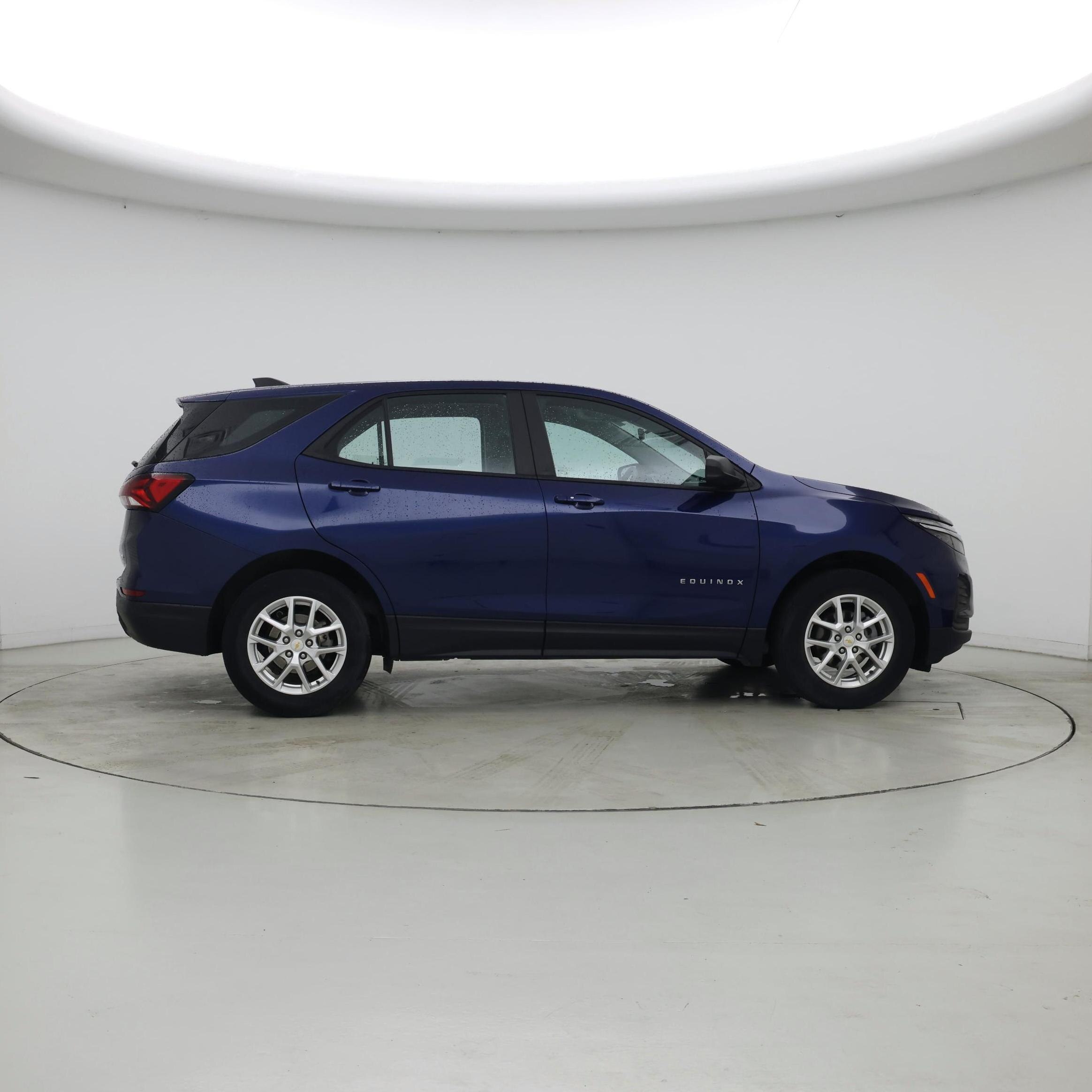 Thumbnail: 2022 Chevrolet Equinox - 7