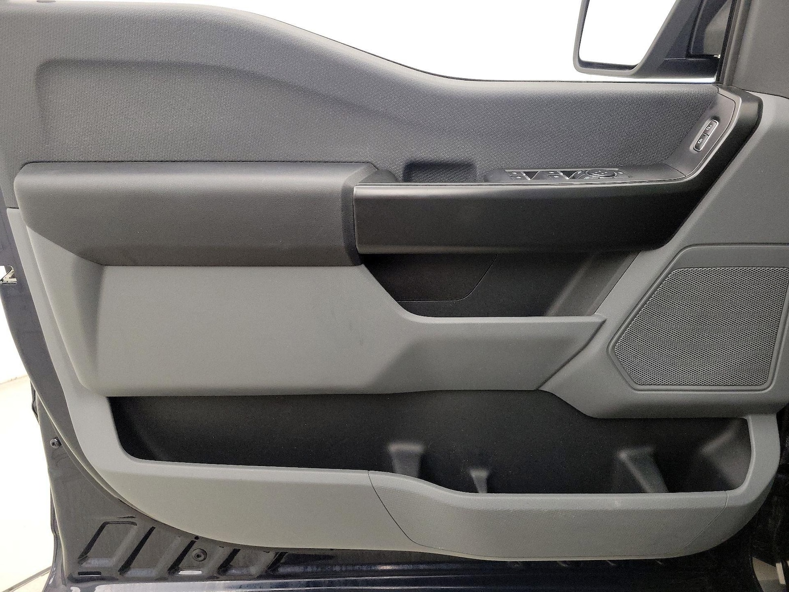 2025 Ford F-150 XL - Photo 13