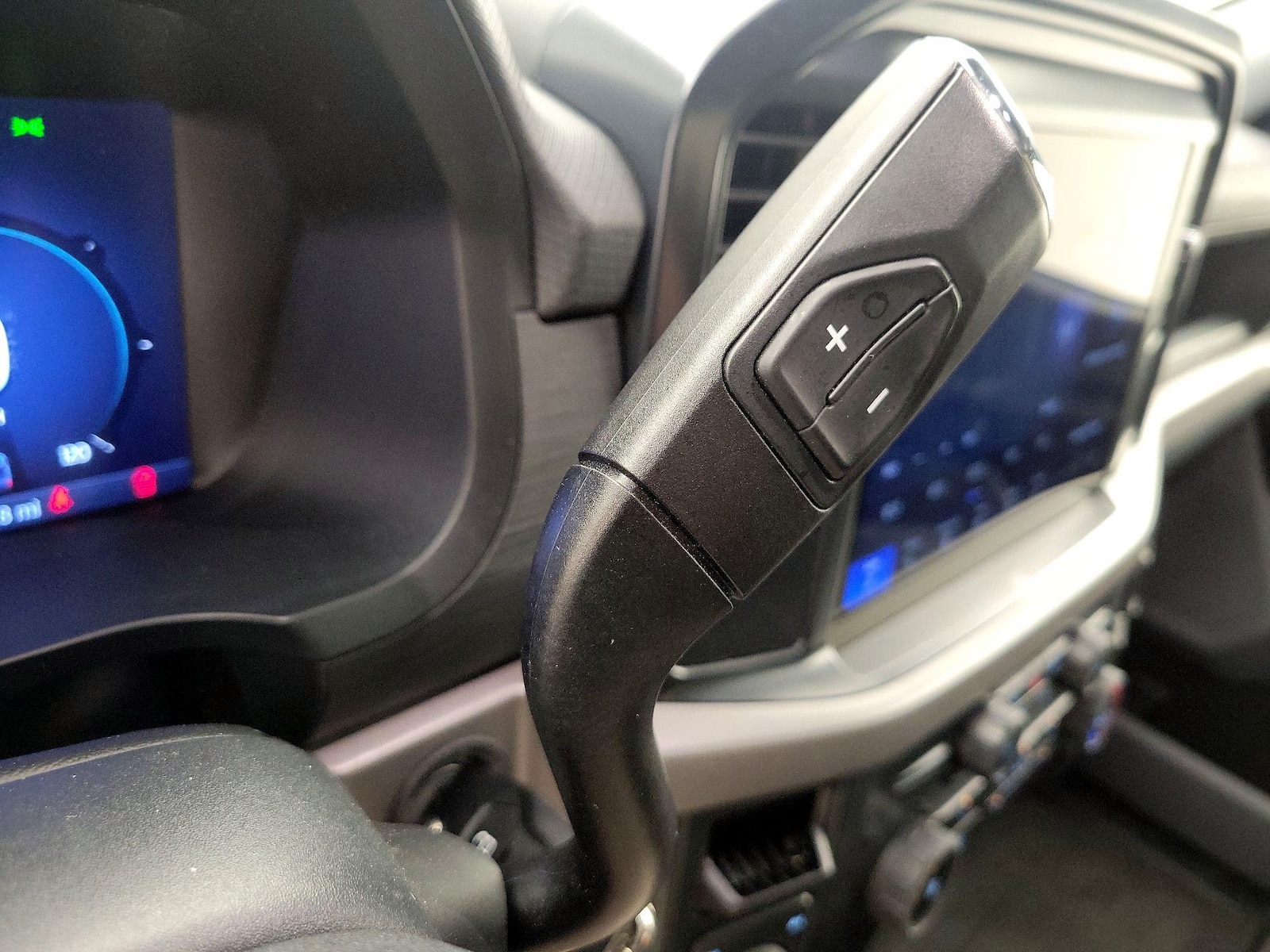2025 Ford F-150 XL - Photo 18