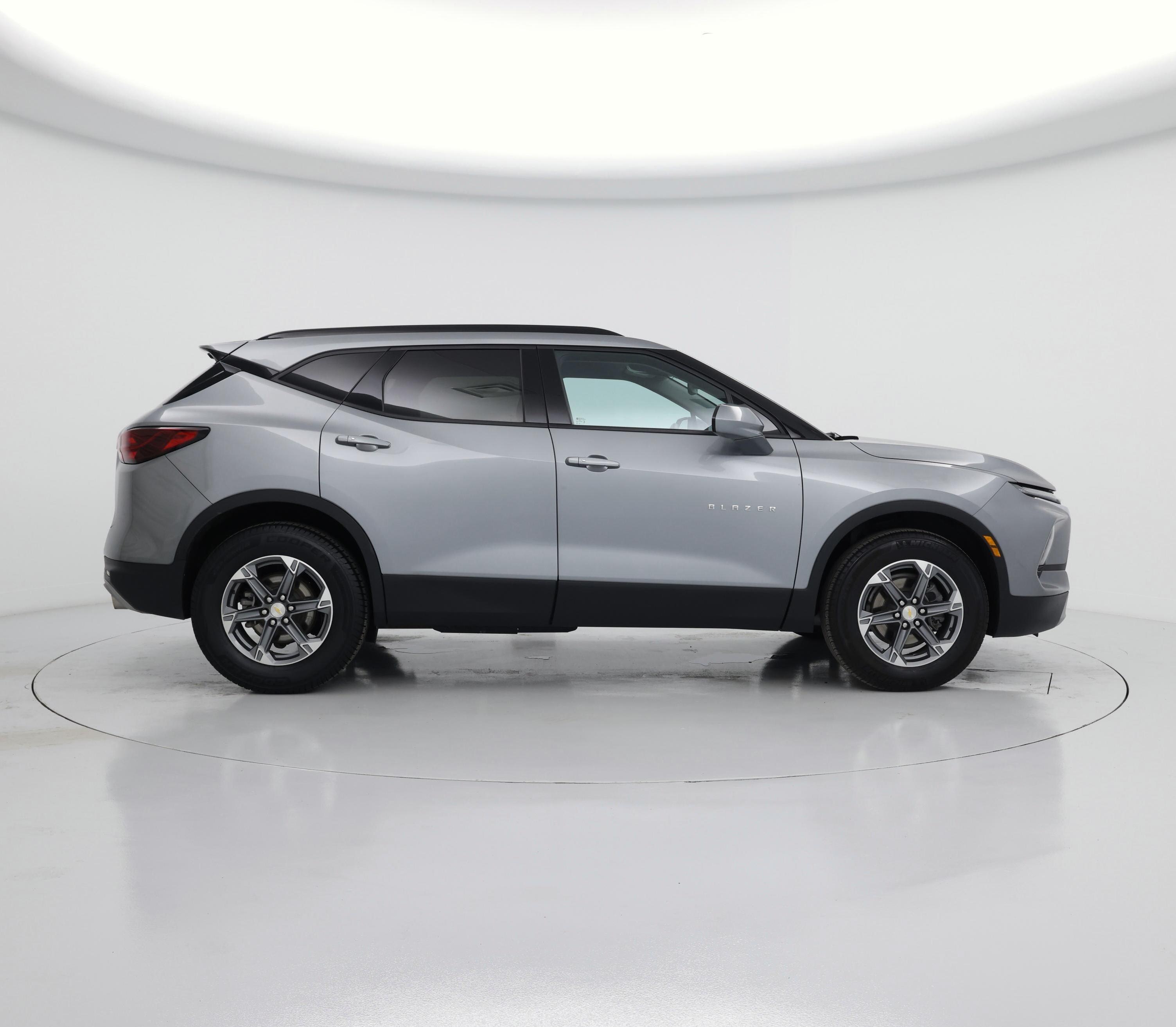 Thumbnail: 2023 Chevrolet Blazer - 7