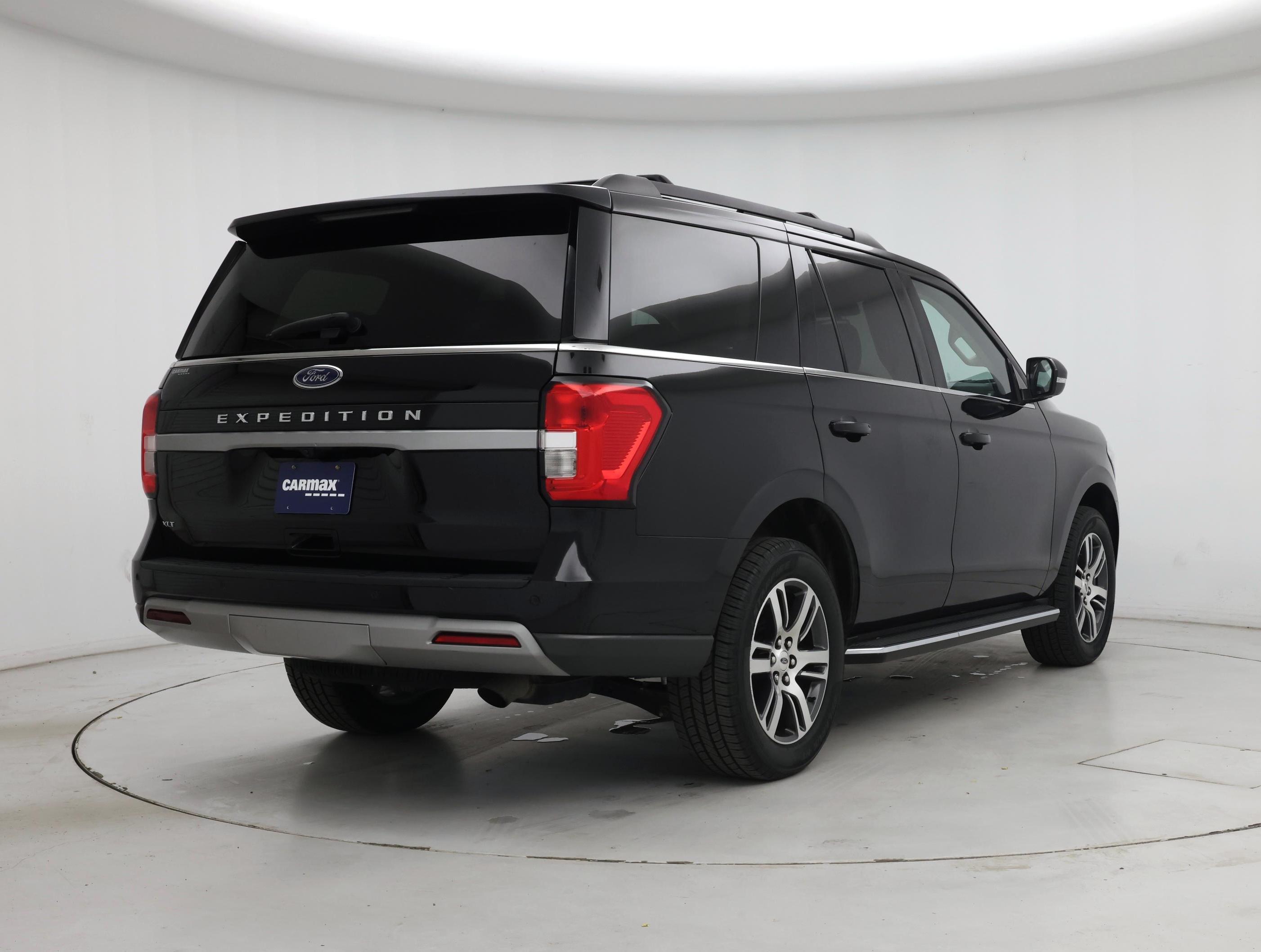 Thumbnail: 2022 Ford Expedition - 8