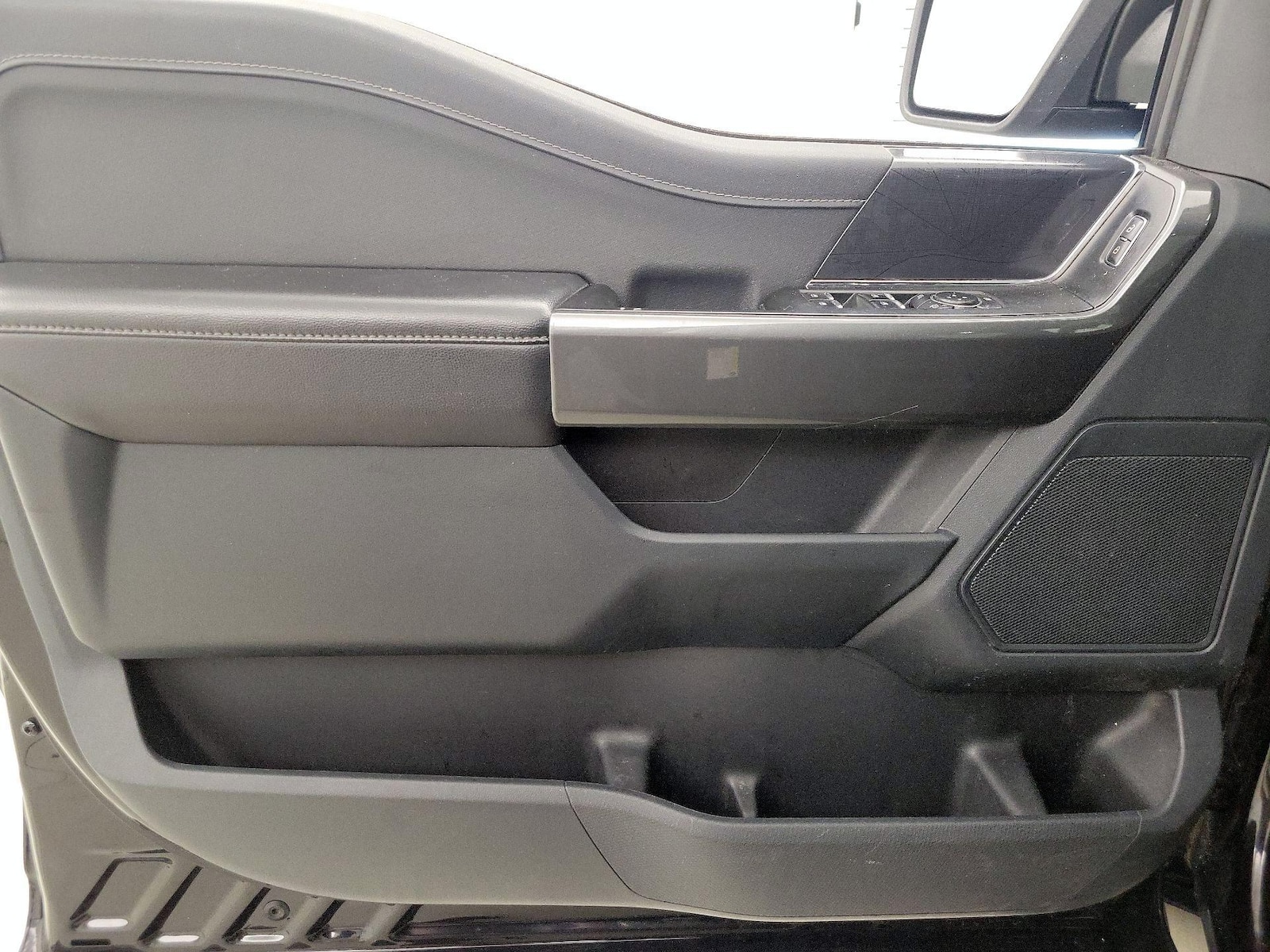 2023 Ford F-150 XLT - Photo 13