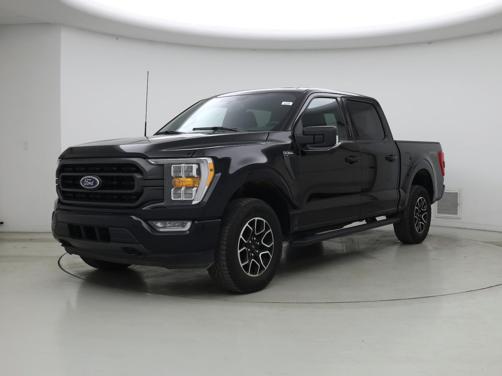 2023 Ford F-150 XLT - Photo 5