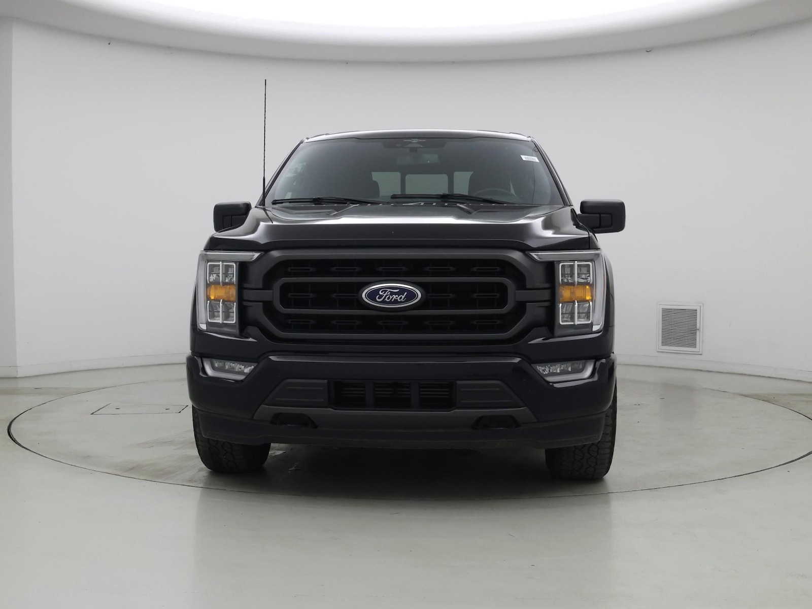 2023 Ford F-150 XLT - Photo 6