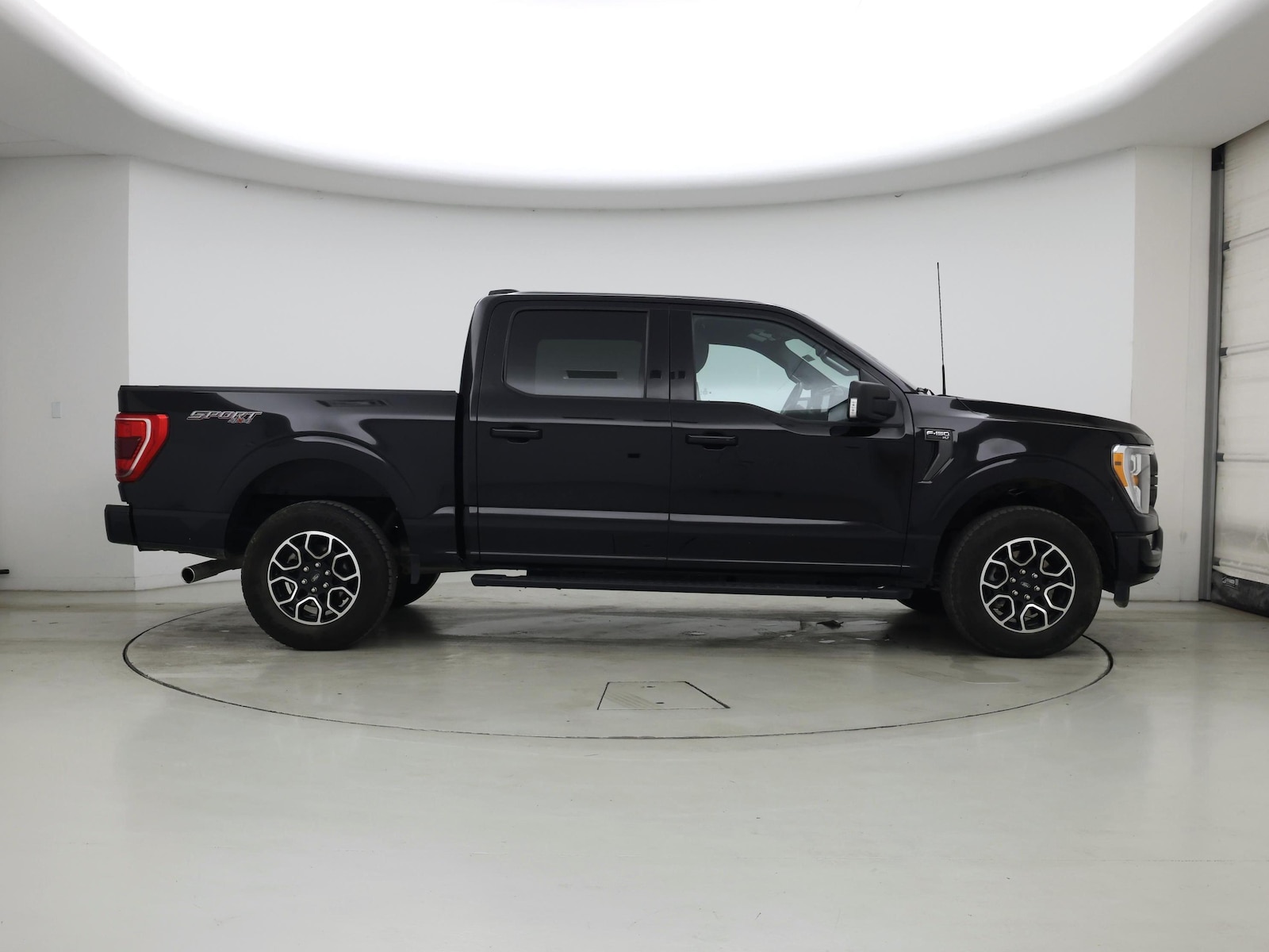 2023 Ford F-150 XLT - Photo 8