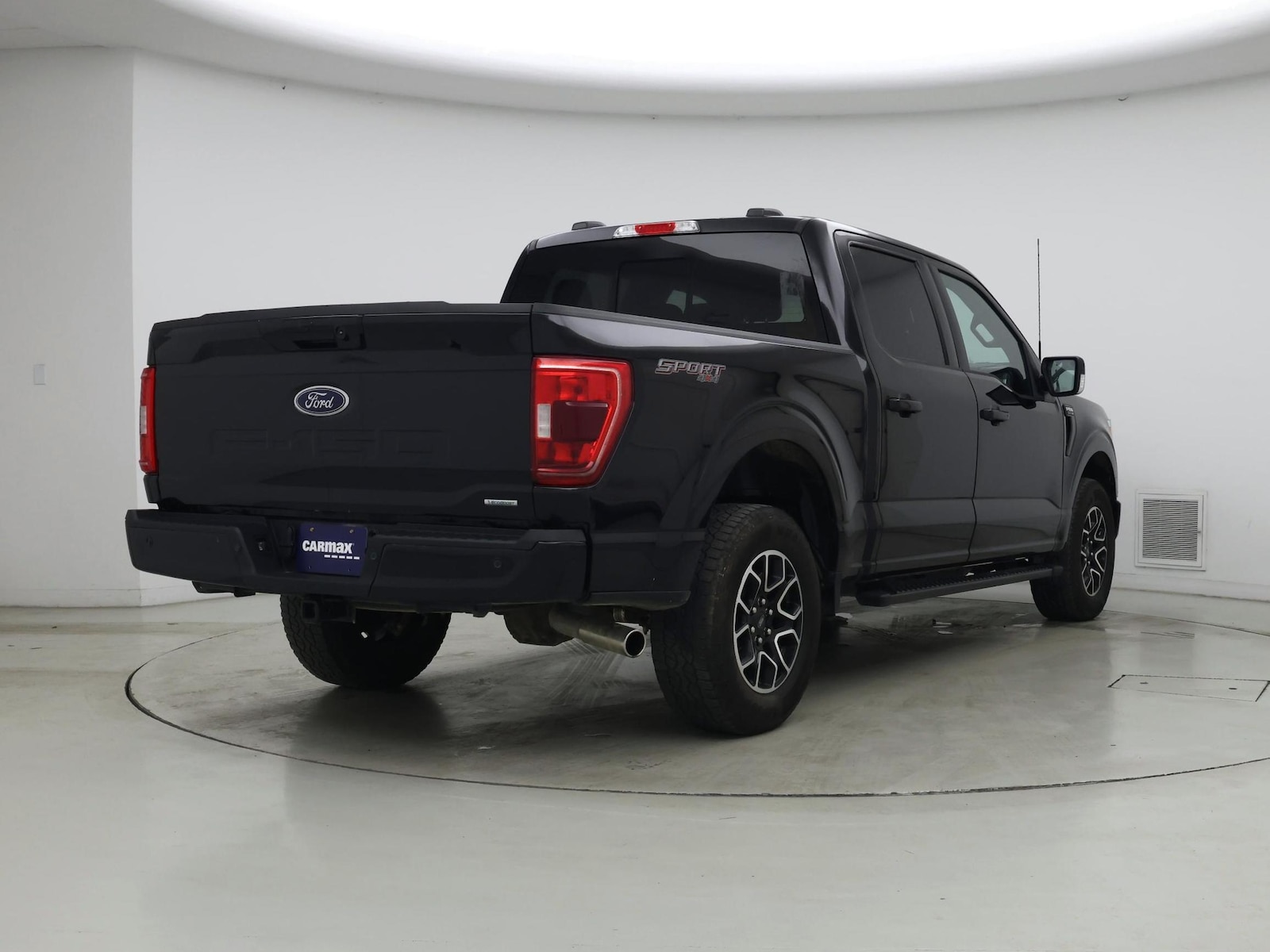 2023 Ford F-150 XLT - Photo 9