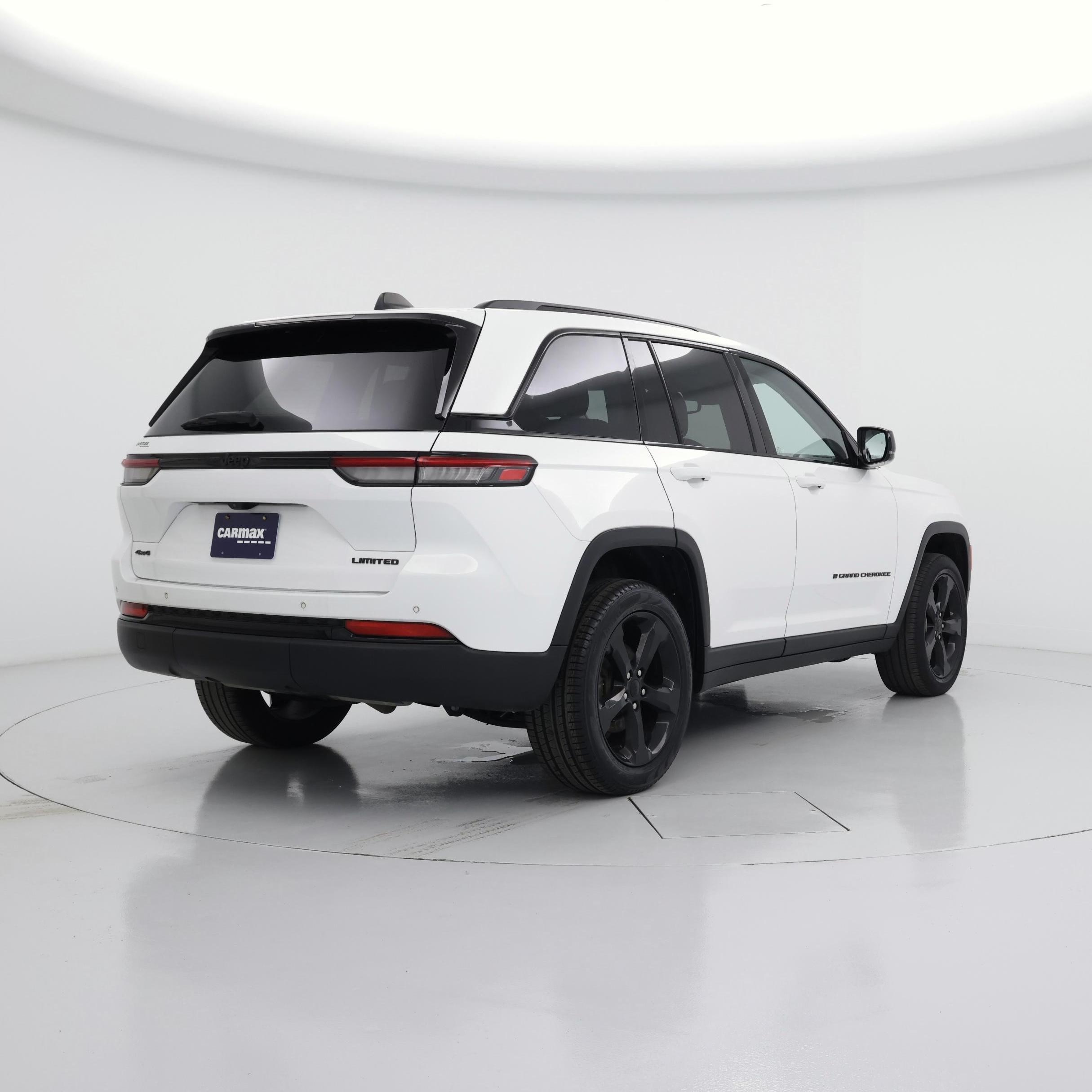 Thumbnail: 2023 Jeep Grand Cherokee - 8