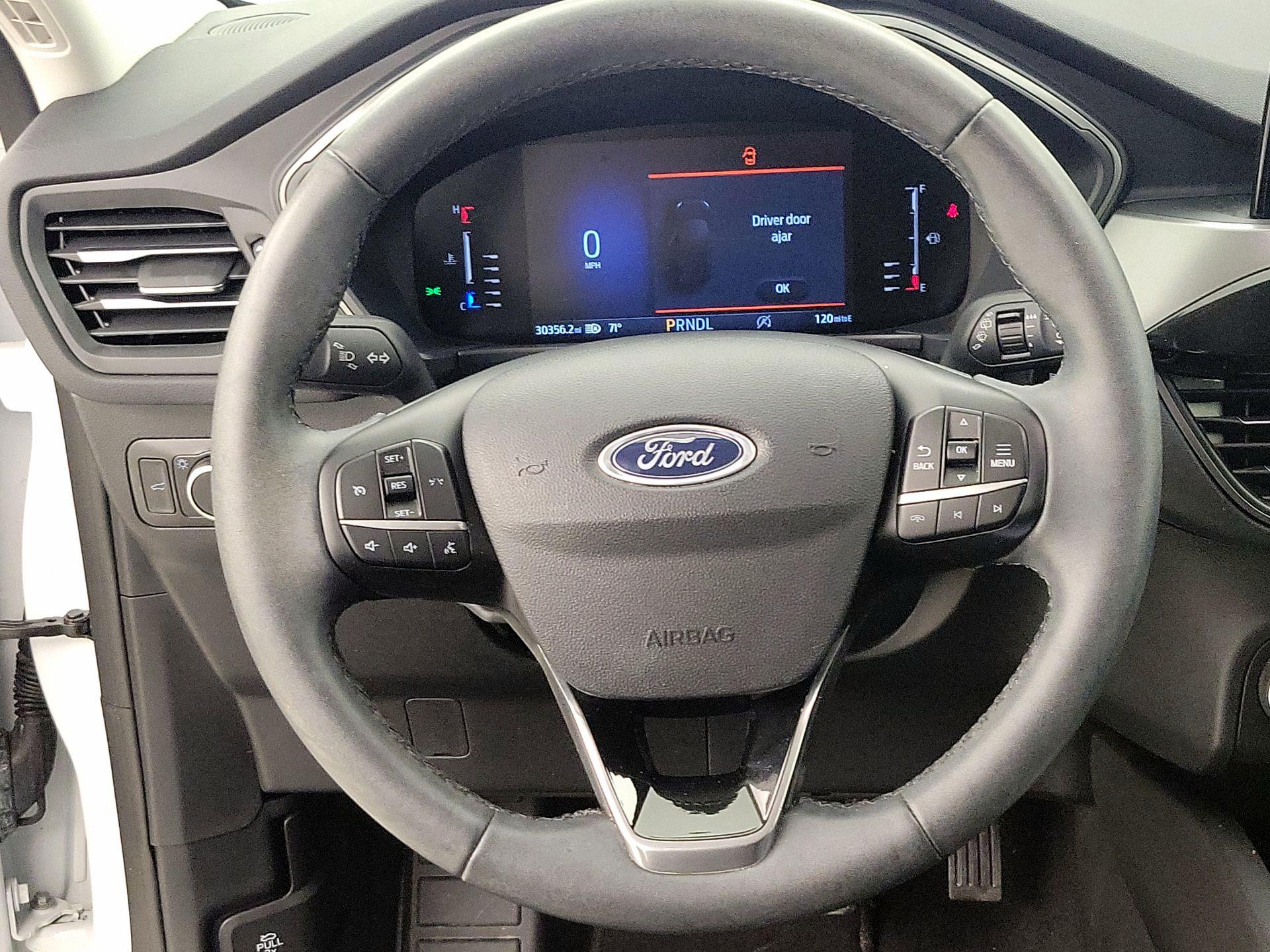 Thumbnail: 2023 Ford Escape - 10