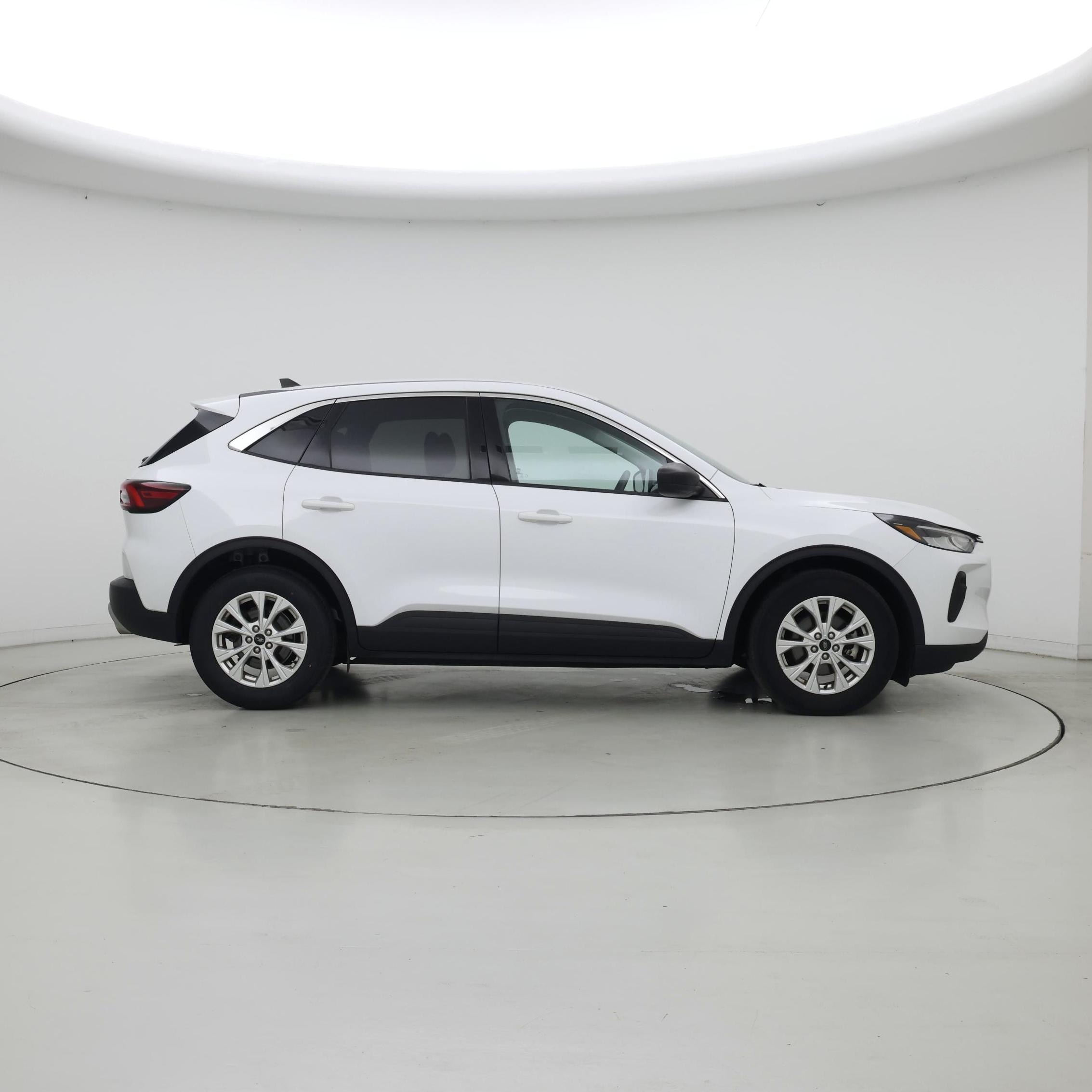 Thumbnail: 2023 Ford Escape - 7