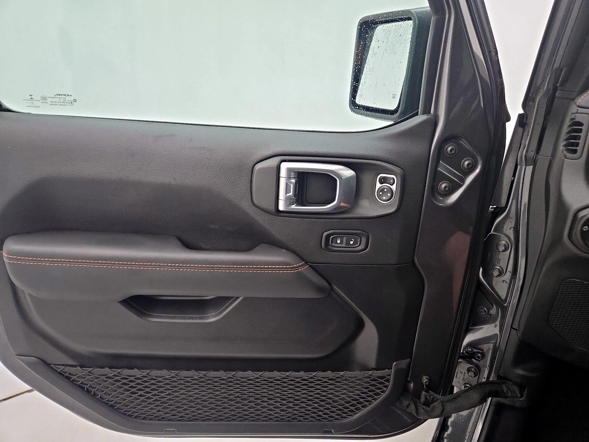 Thumbnail: 2021 Jeep Gladiator - 12