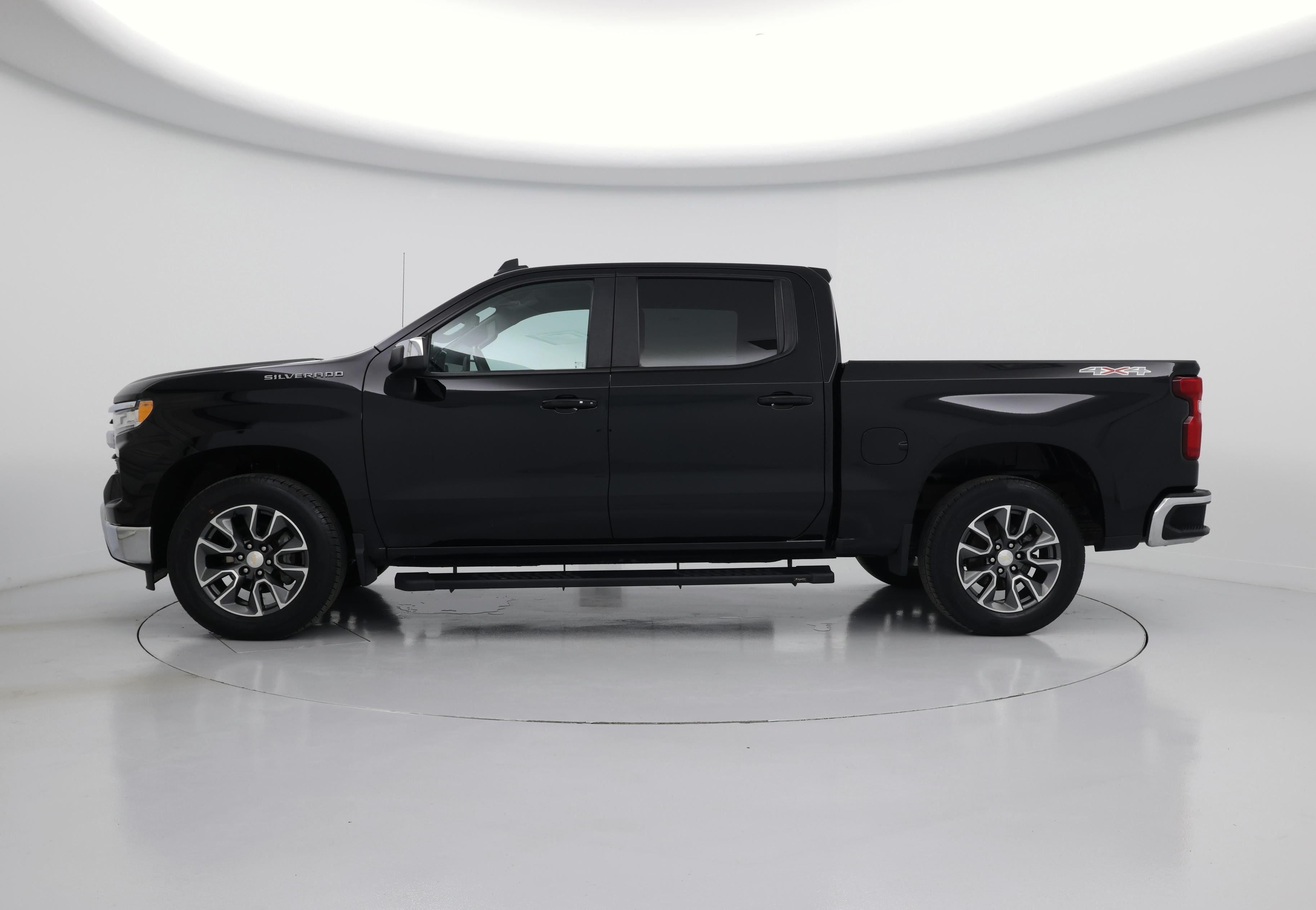 Thumbnail: 2023 Chevrolet Silverado 1500 - 3
