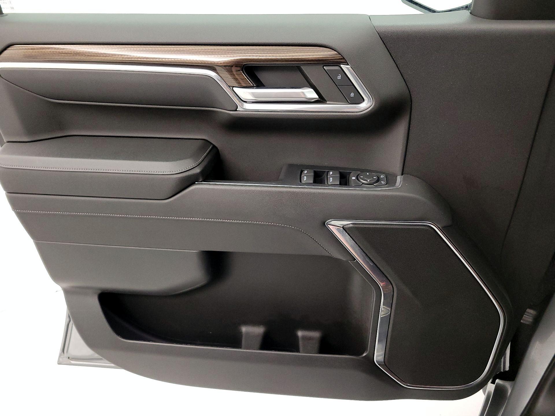 Thumbnail: 2023 Chevrolet Silverado 1500 - 12