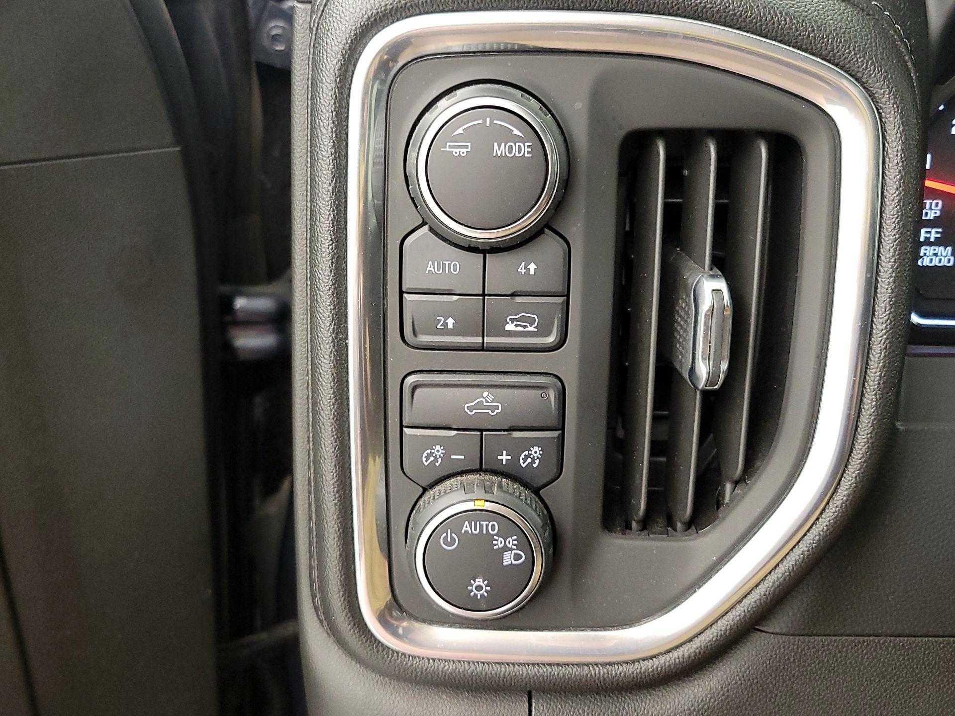 Thumbnail: 2021 Chevrolet Silverado 1500 - 13