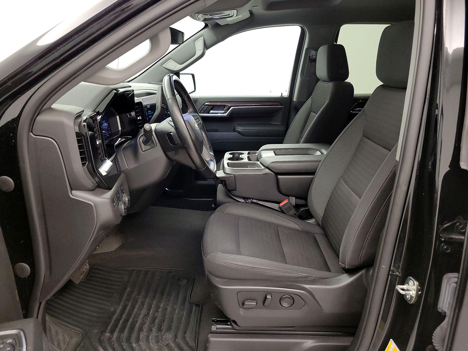 Thumbnail: 2023 Chevrolet Silverado 1500 - 11