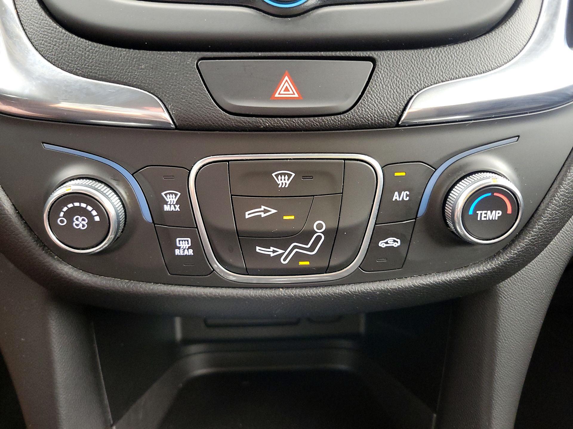Thumbnail: 2020 Chevrolet Equinox - 16