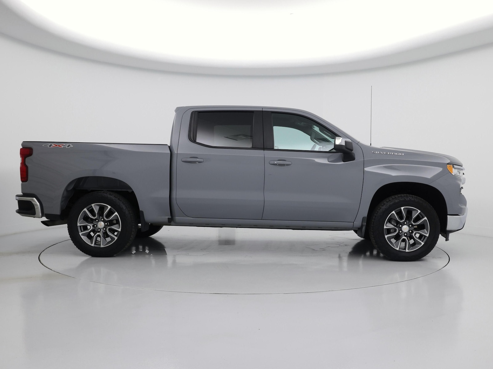 2024 Chevrolet Silverado 1500 LT - Photo 8