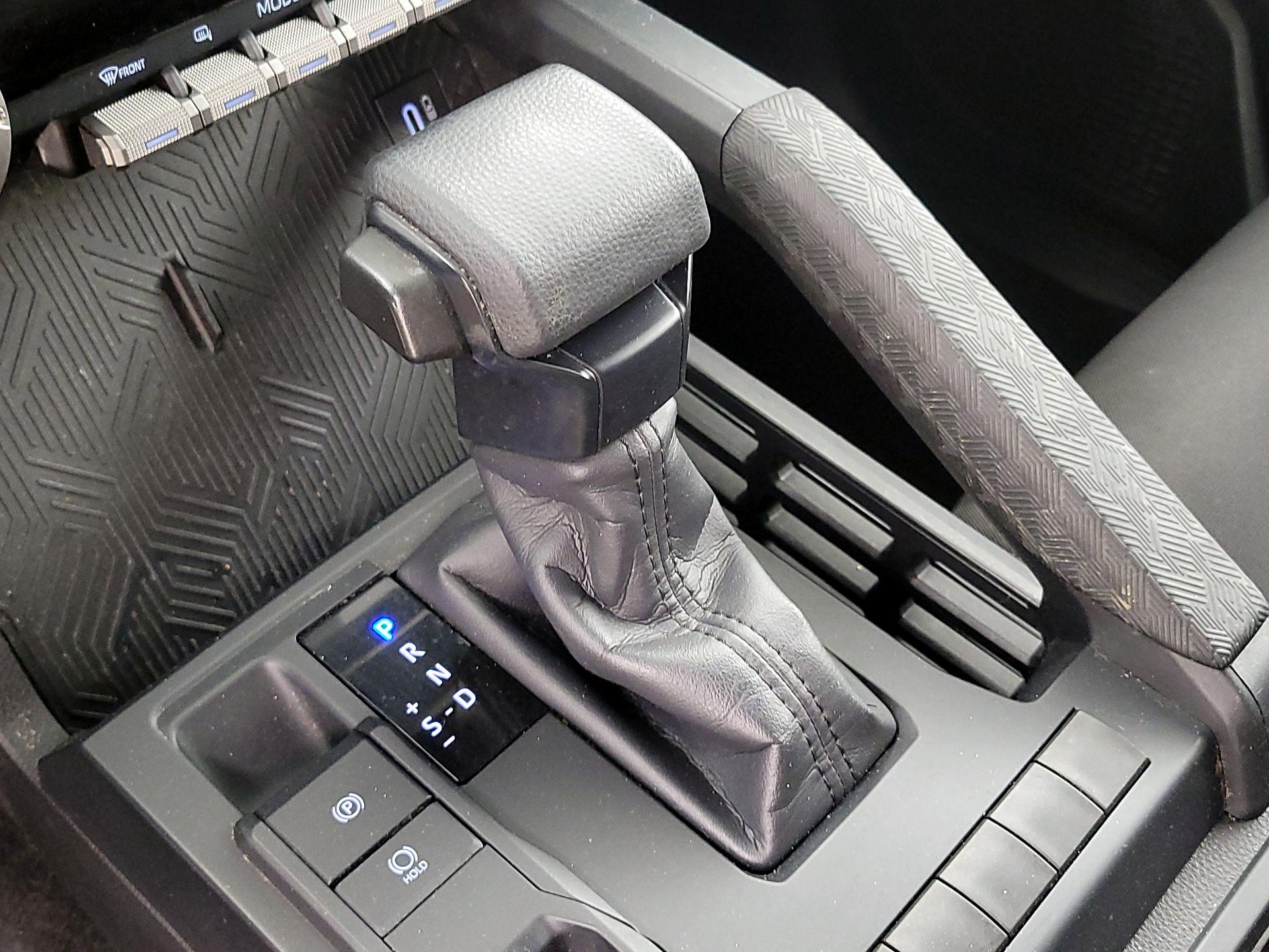 Thumbnail: 2024 Toyota Tacoma - 16