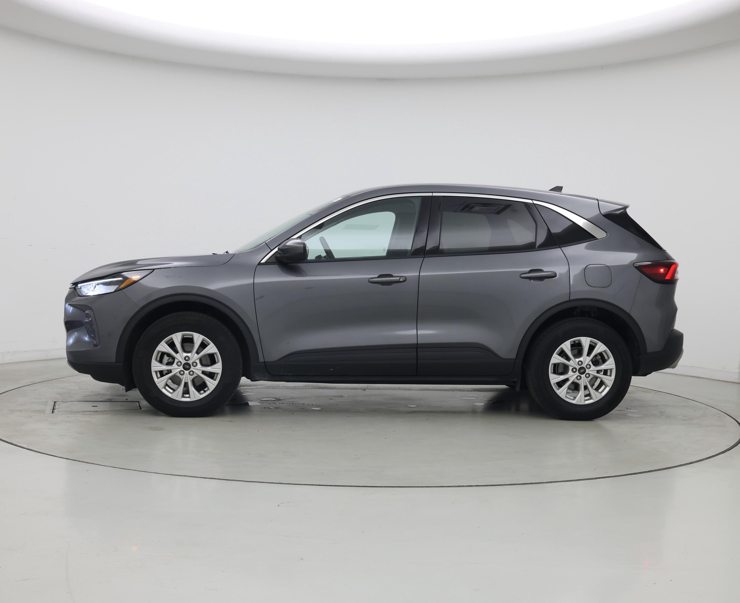 Thumbnail: 2023 Ford Escape - 3