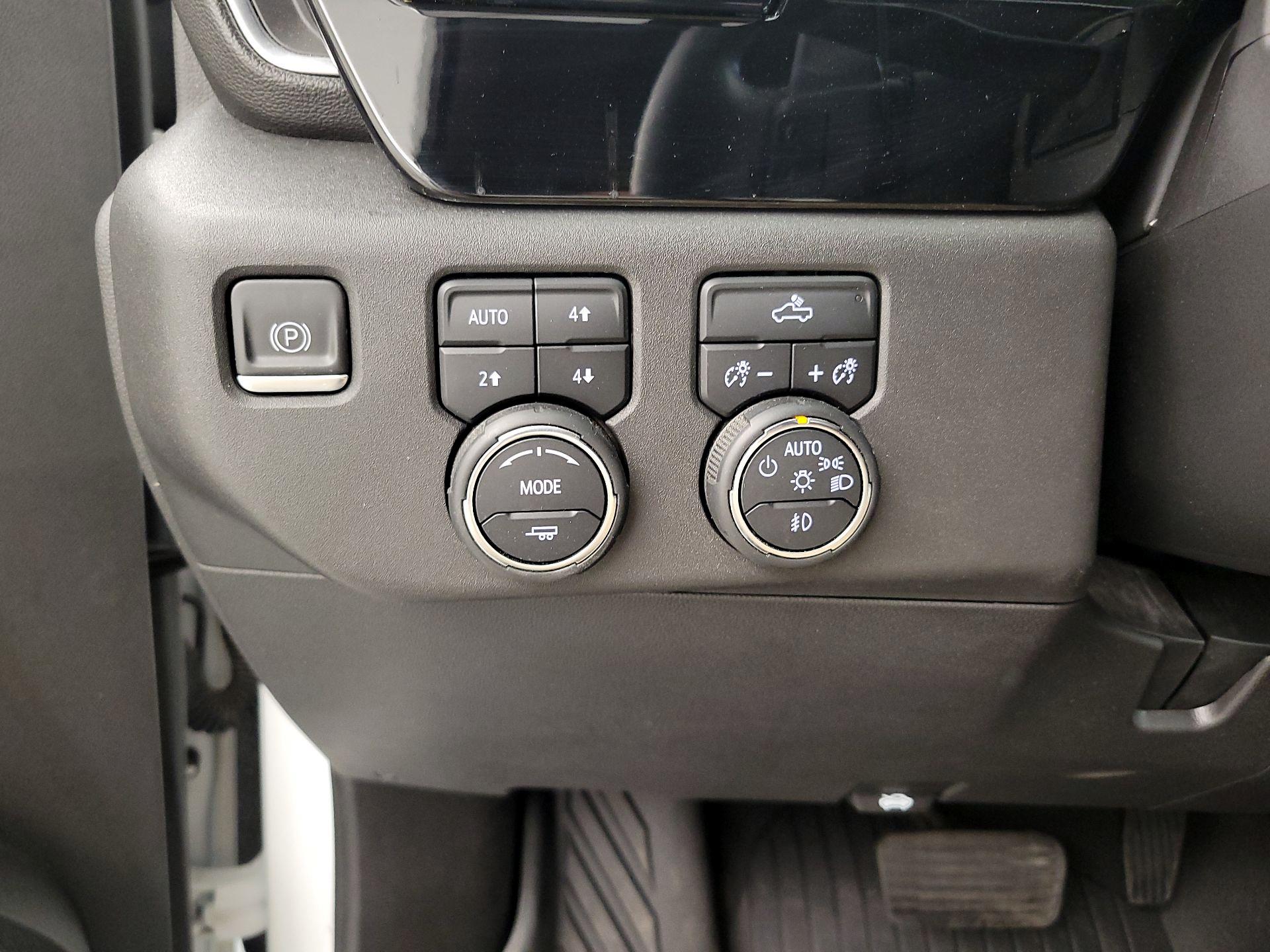 Thumbnail: 2023 Chevrolet Silverado 1500 - 13