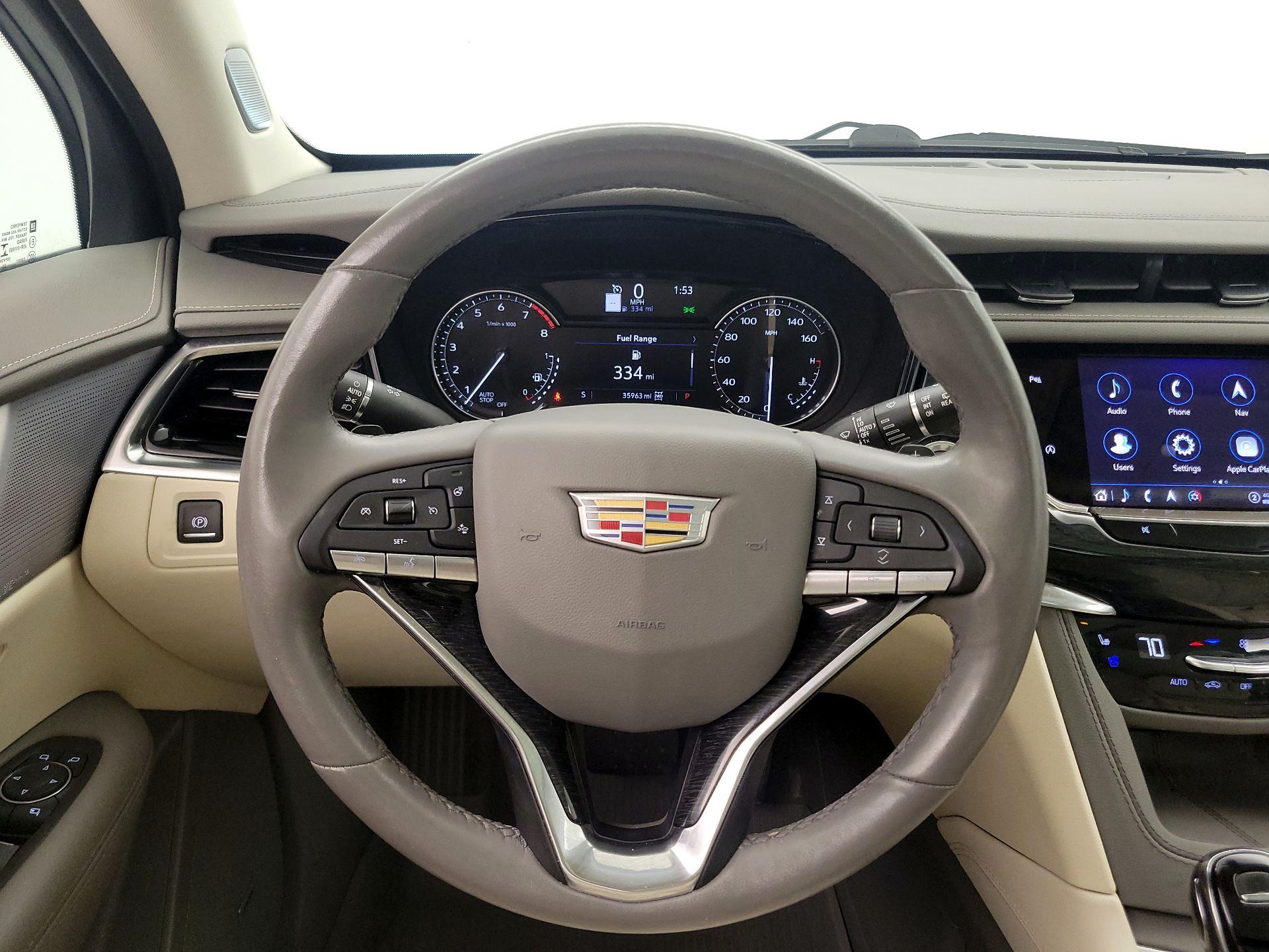 Thumbnail: 2023 Cadillac XT6 - 10