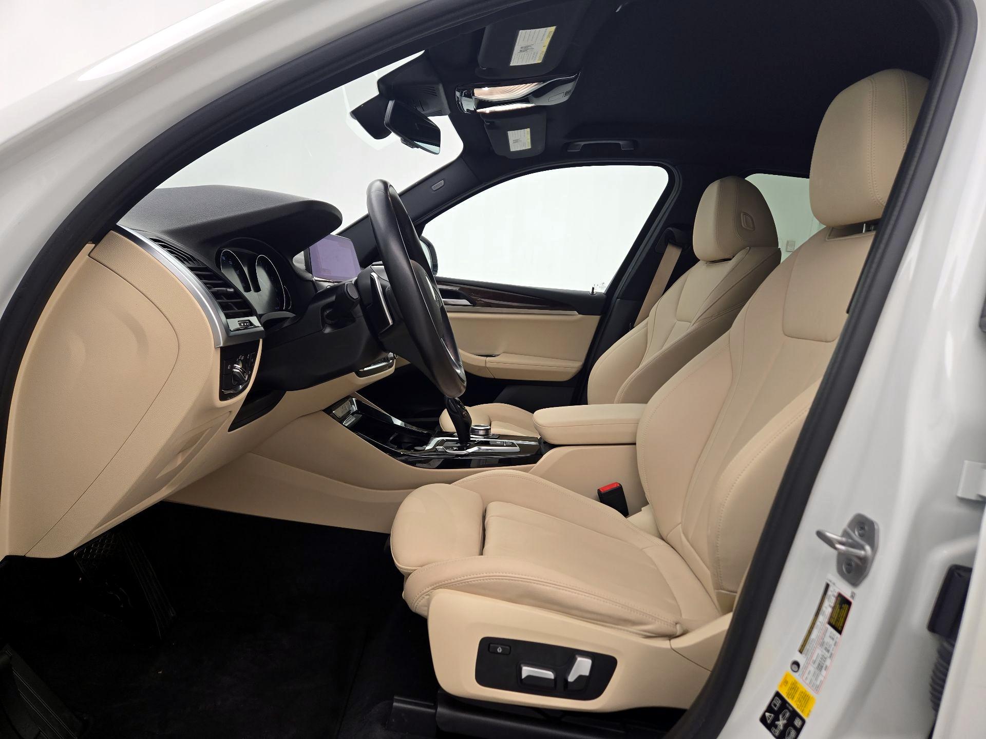 Thumbnail: 2021 BMW X3 - 11