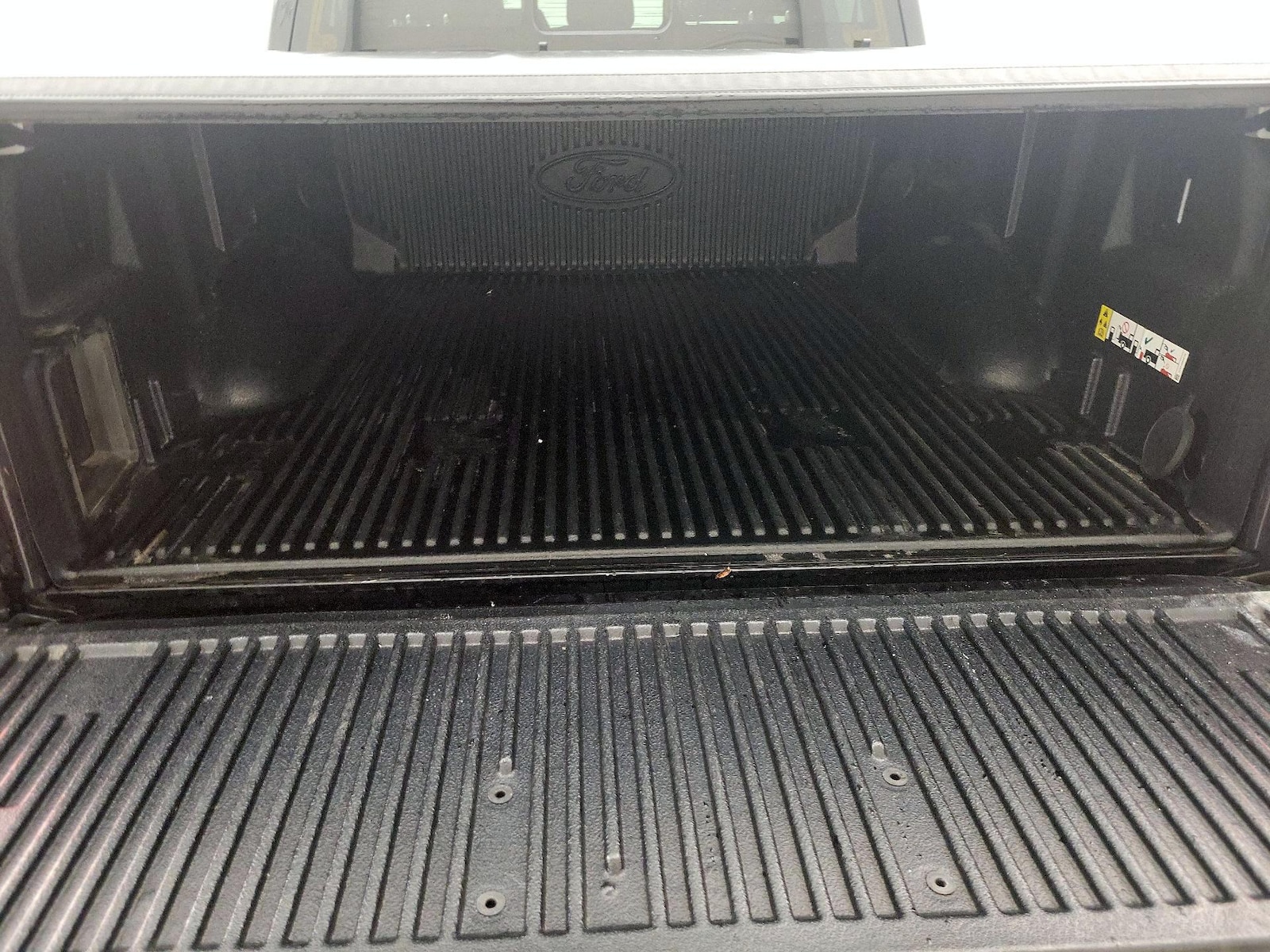 2023 Ford F-150 XLT - Photo 23