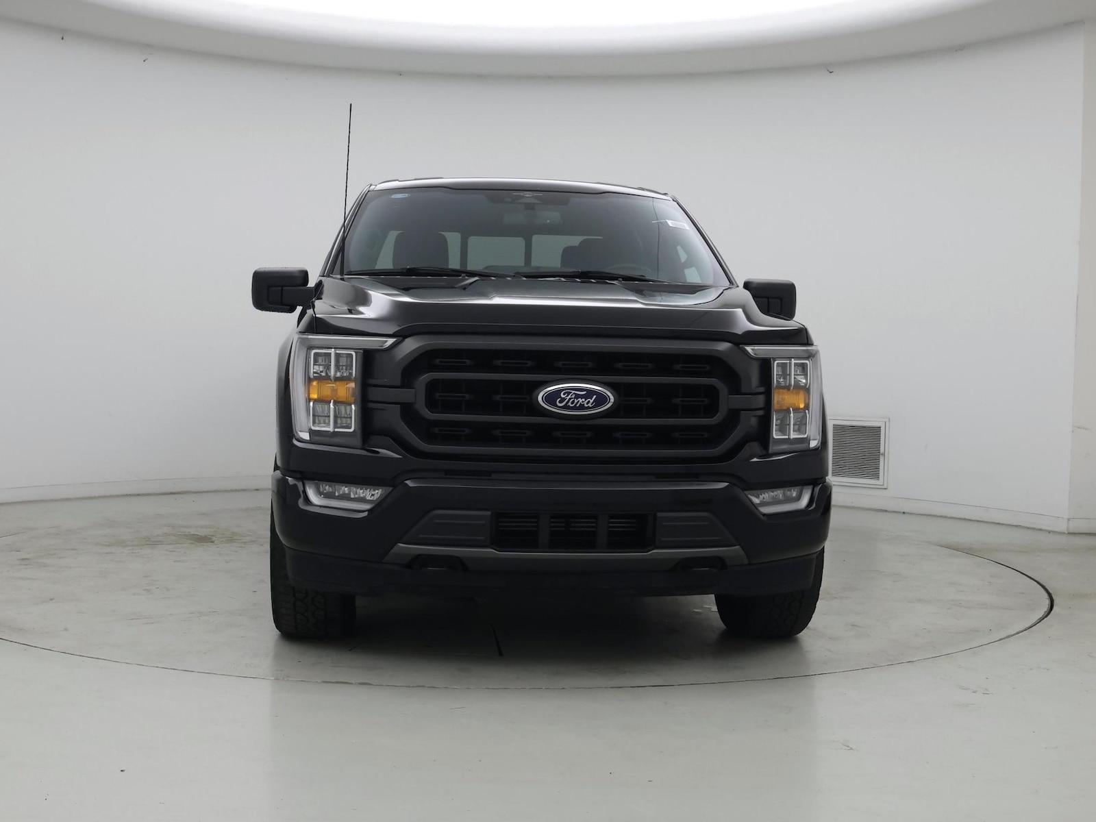 2023 Ford F-150 XLT - Photo 6