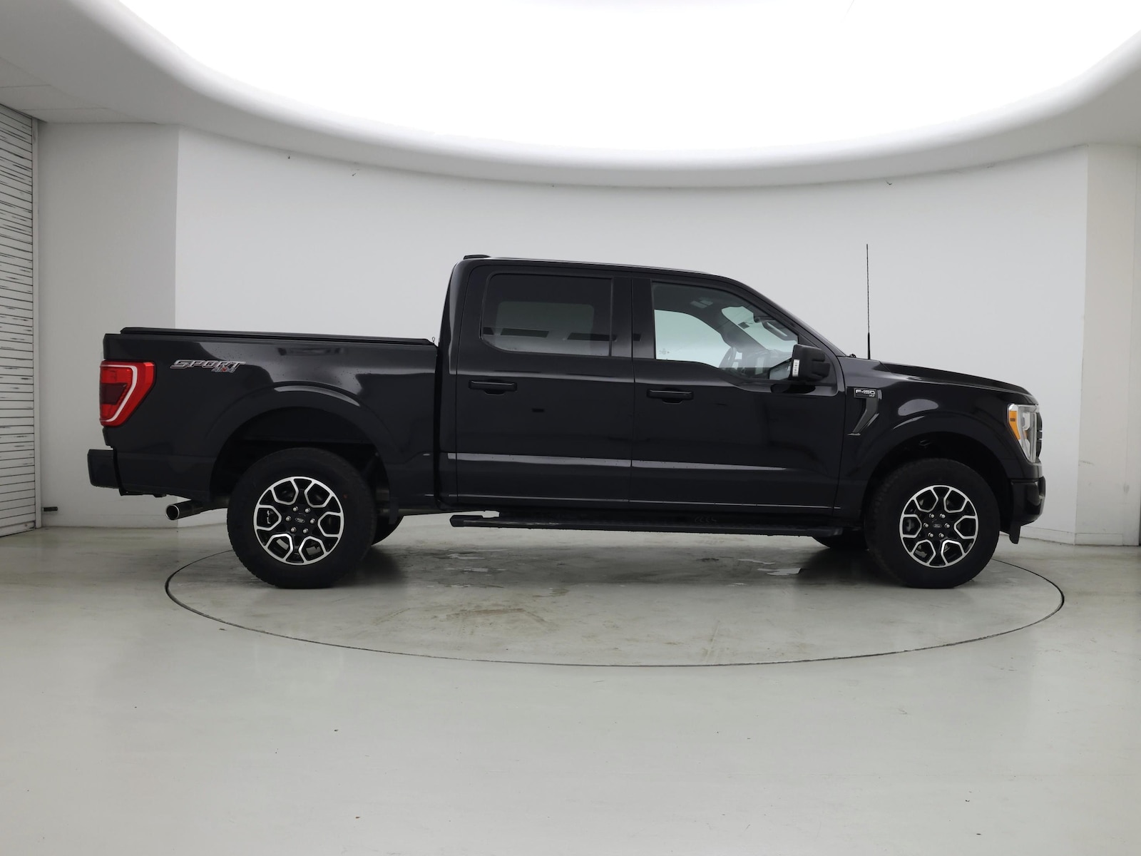 2023 Ford F-150 XLT - Photo 8