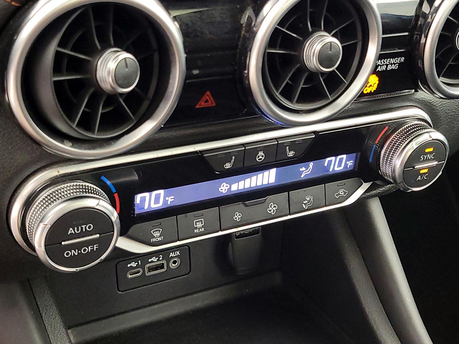 Thumbnail: 2023 Nissan Sentra - 16