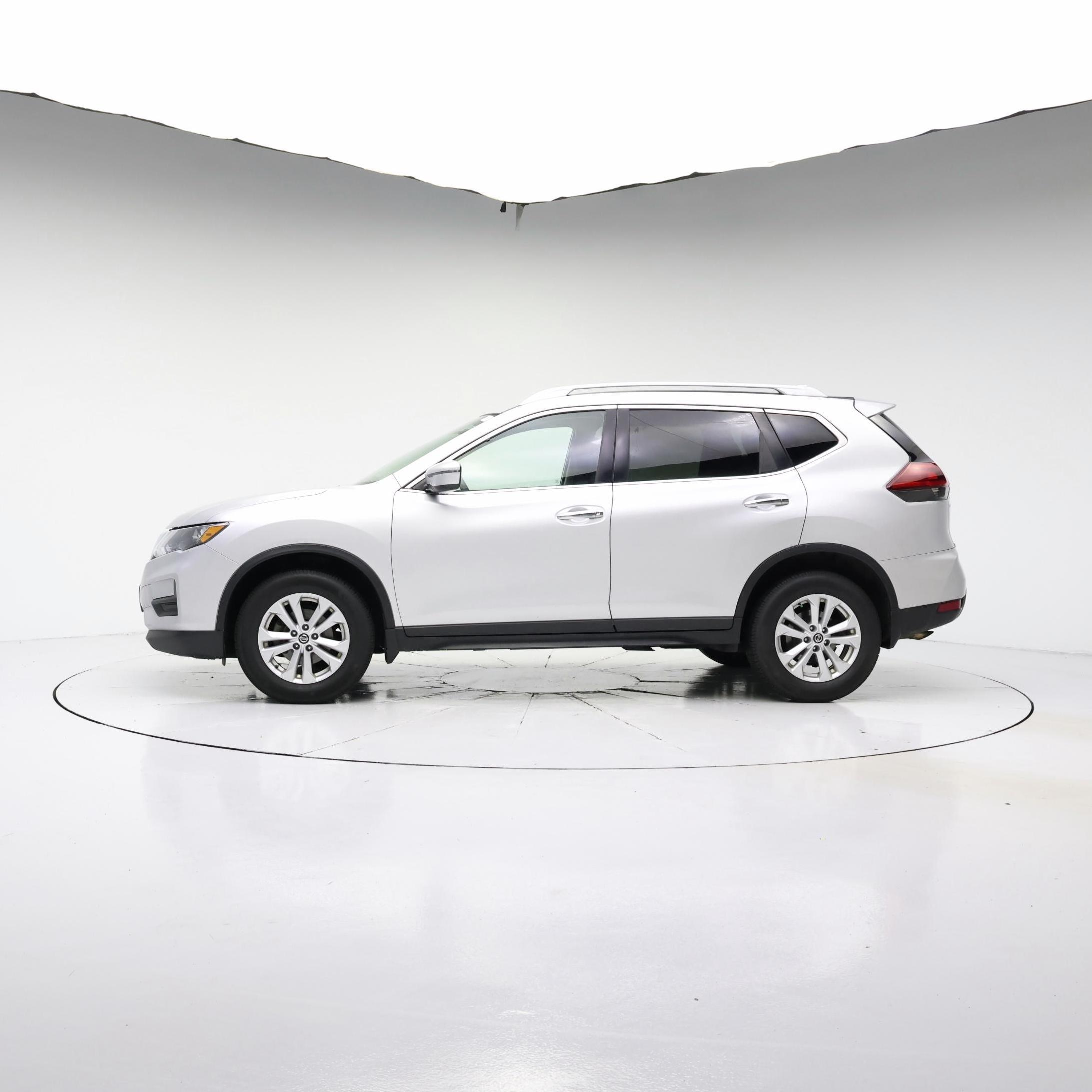 Thumbnail: 2018 Nissan Rogue - 3