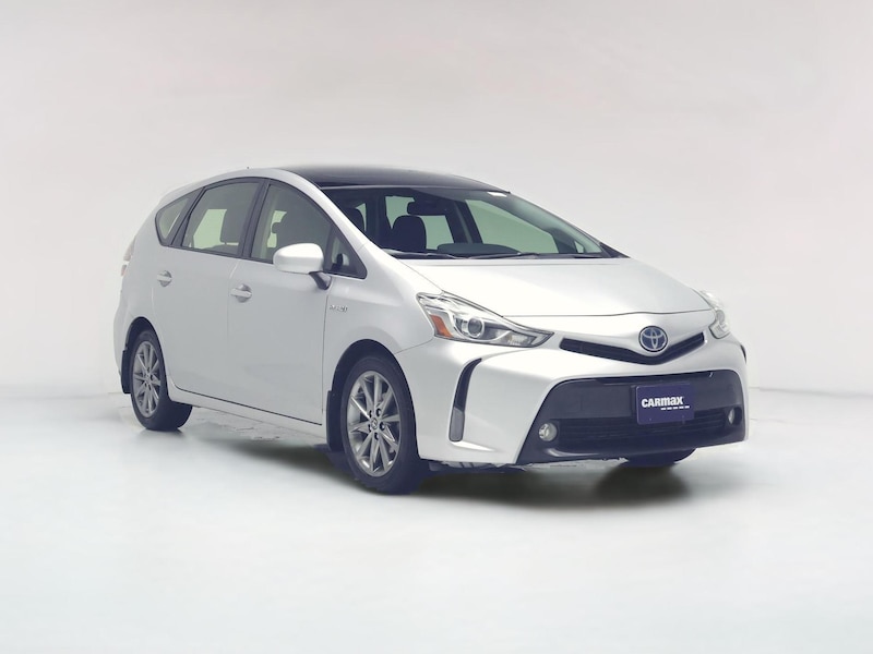 2017 Toyota Prius v Five -
                  Naperville, IL
