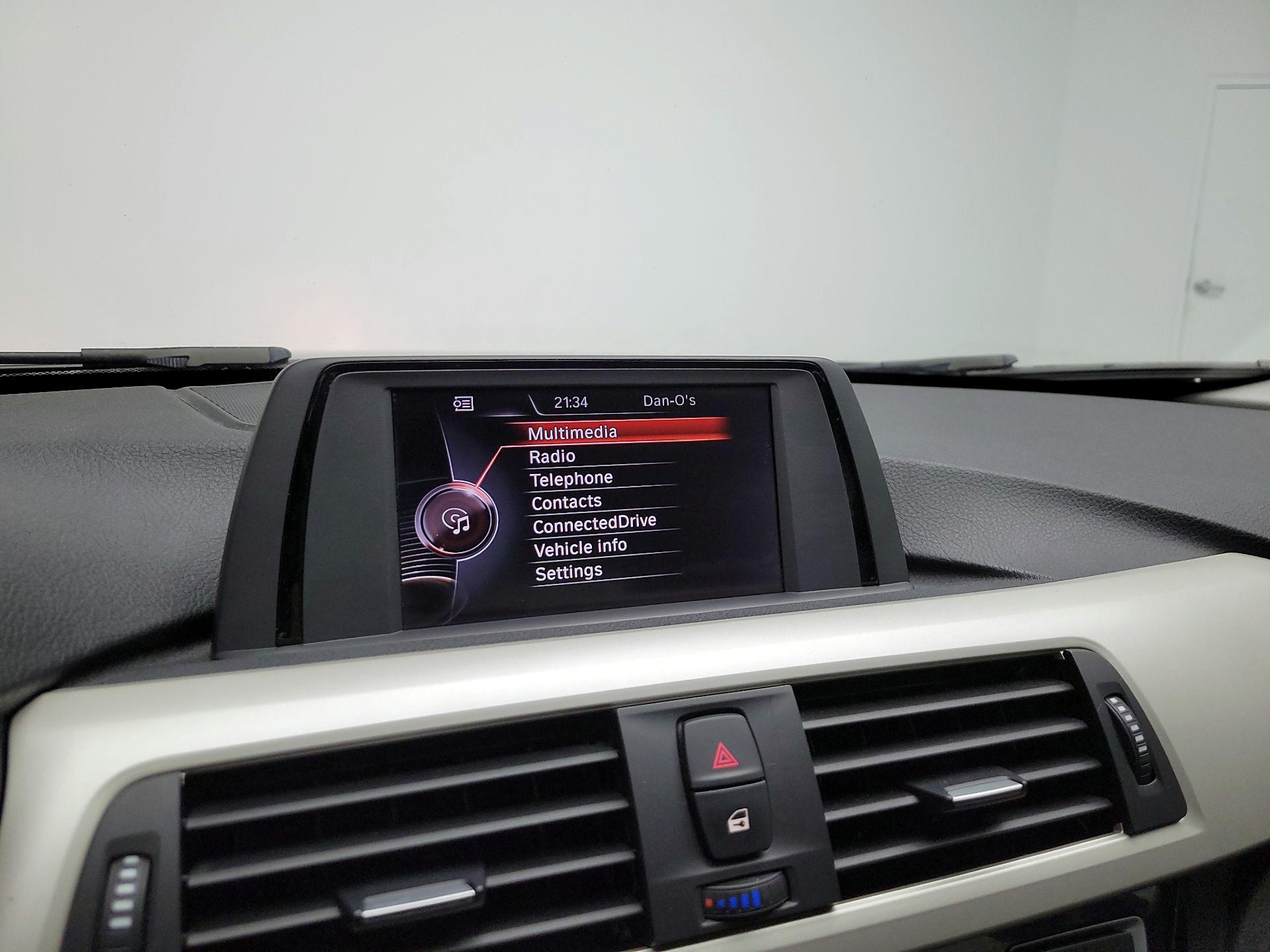 Thumbnail: 2016 BMW 3 Series - 14