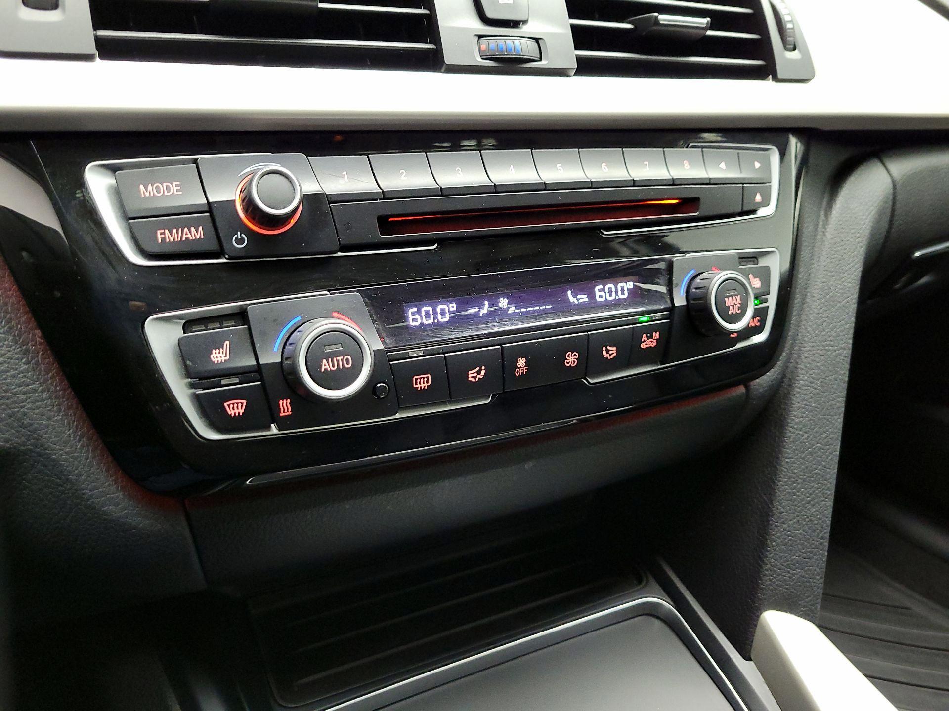 Thumbnail: 2016 BMW 3 Series - 15