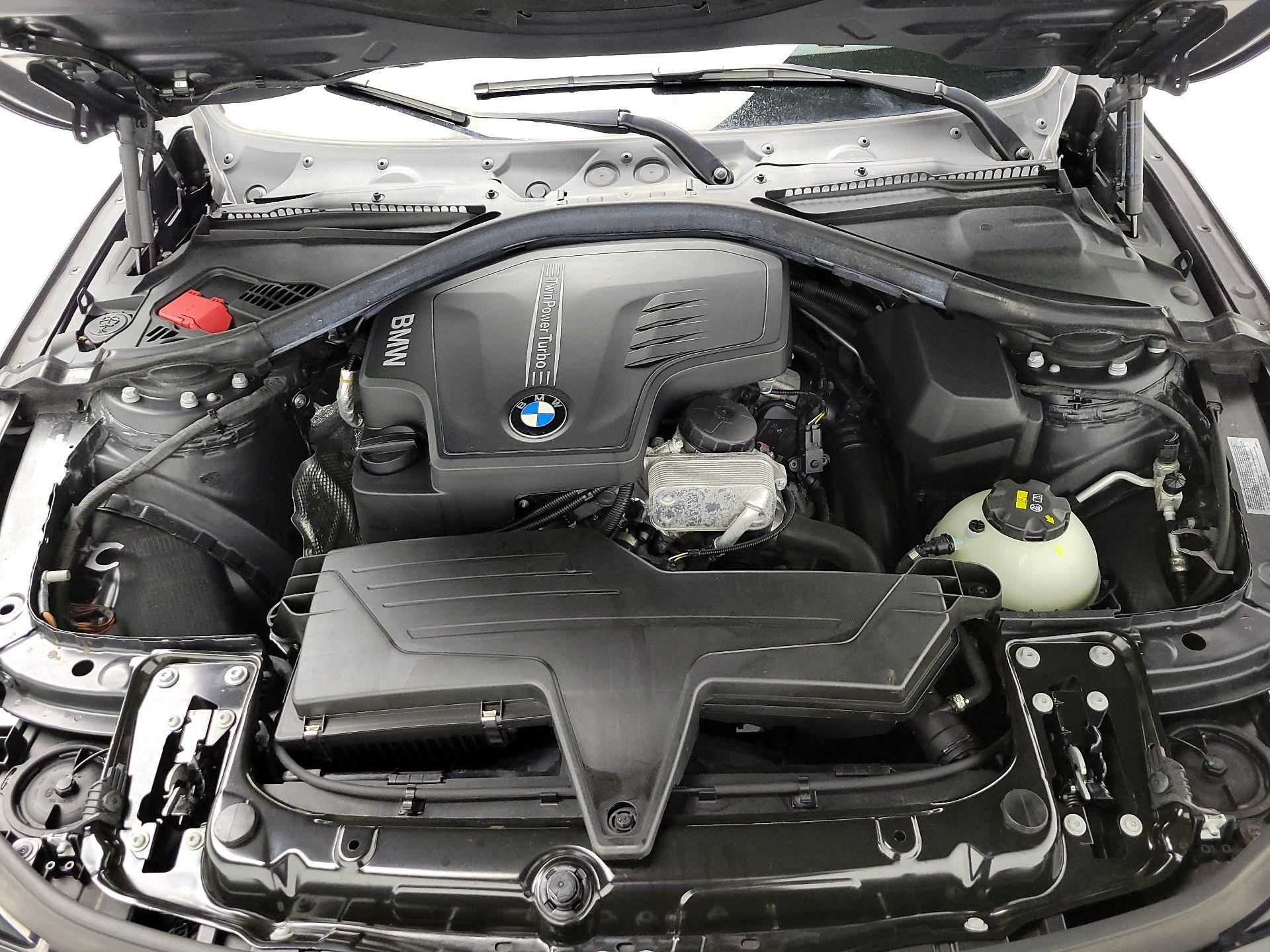 Thumbnail: 2016 BMW 3 Series - 20