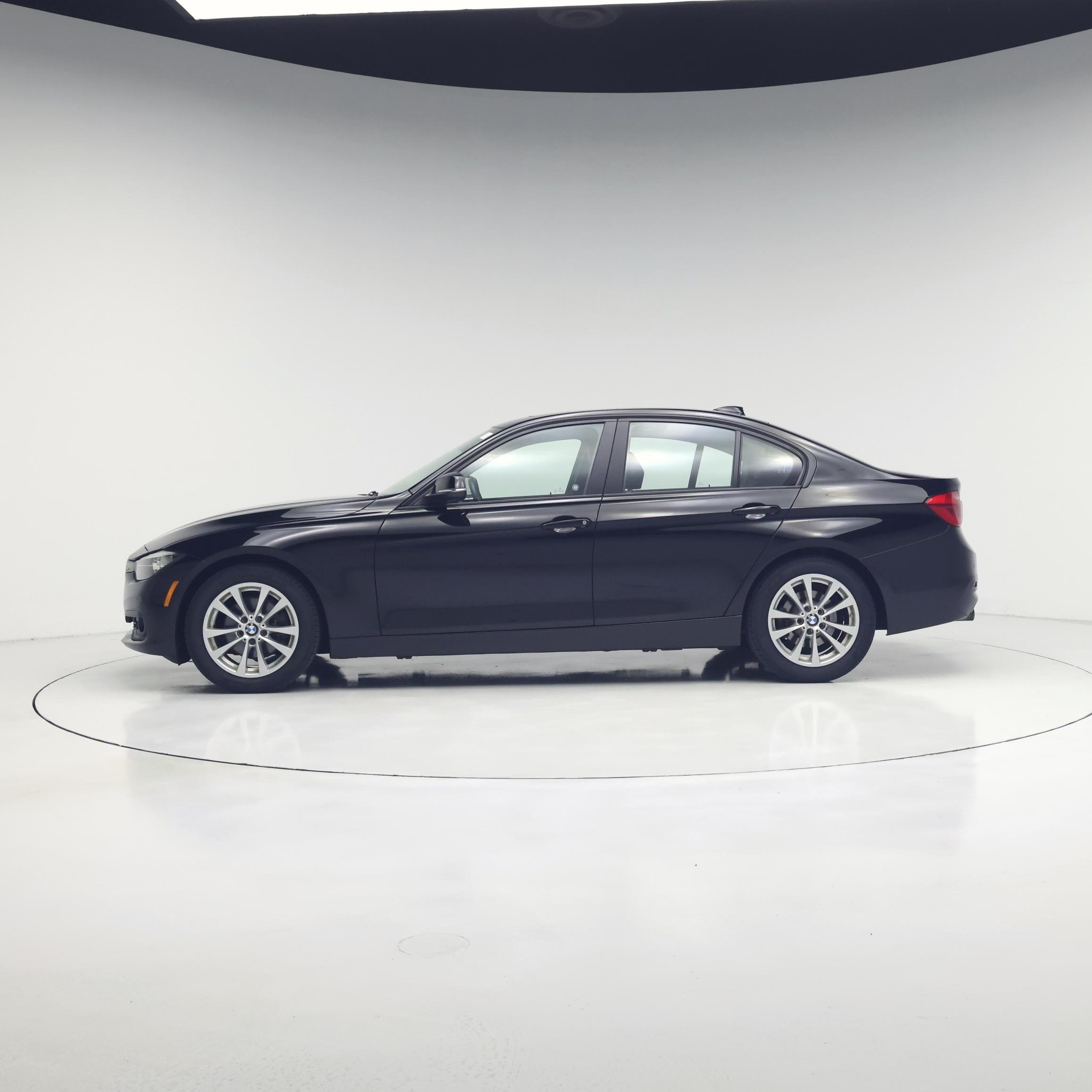 Thumbnail: 2016 BMW 3 Series - 3