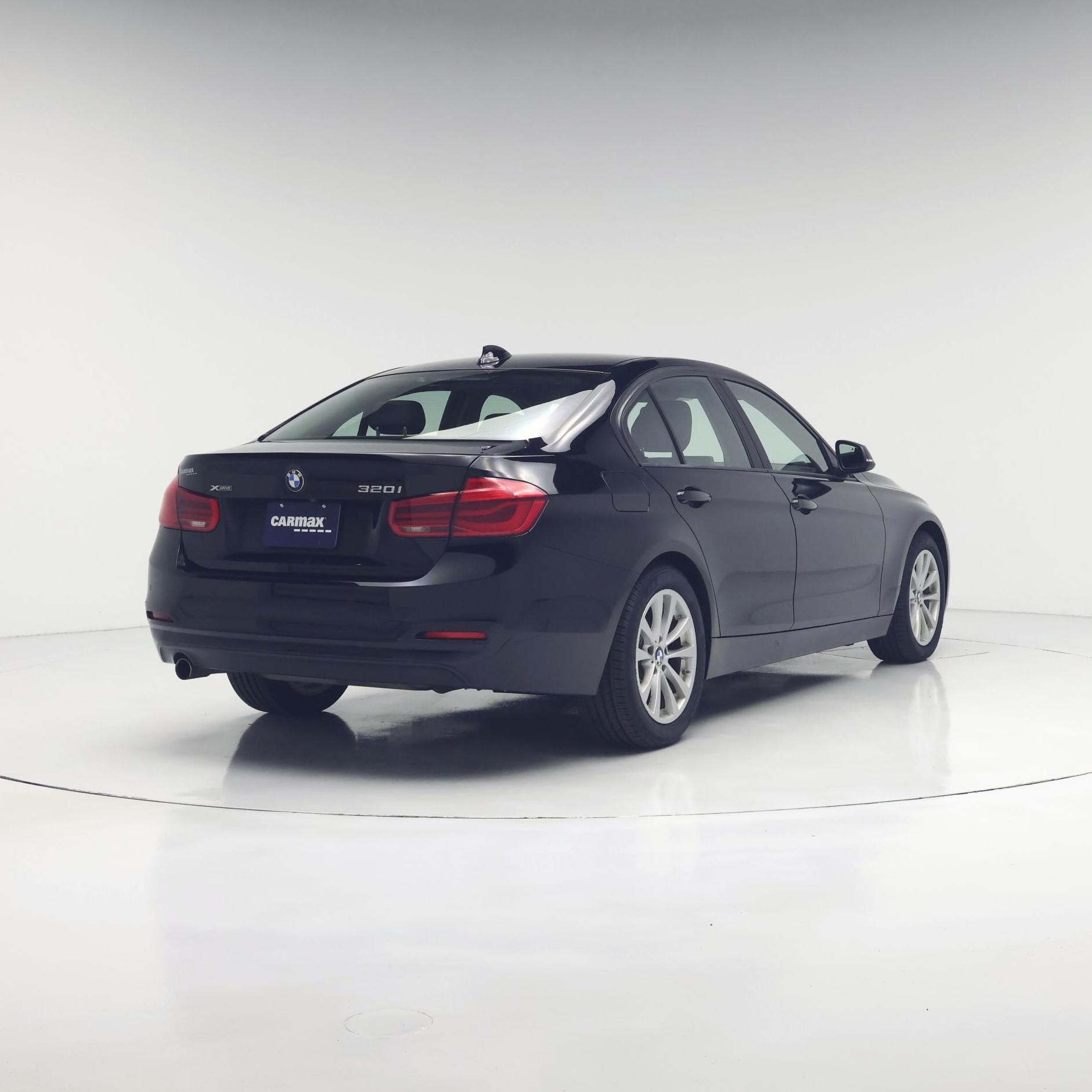 Thumbnail: 2016 BMW 3 Series - 8