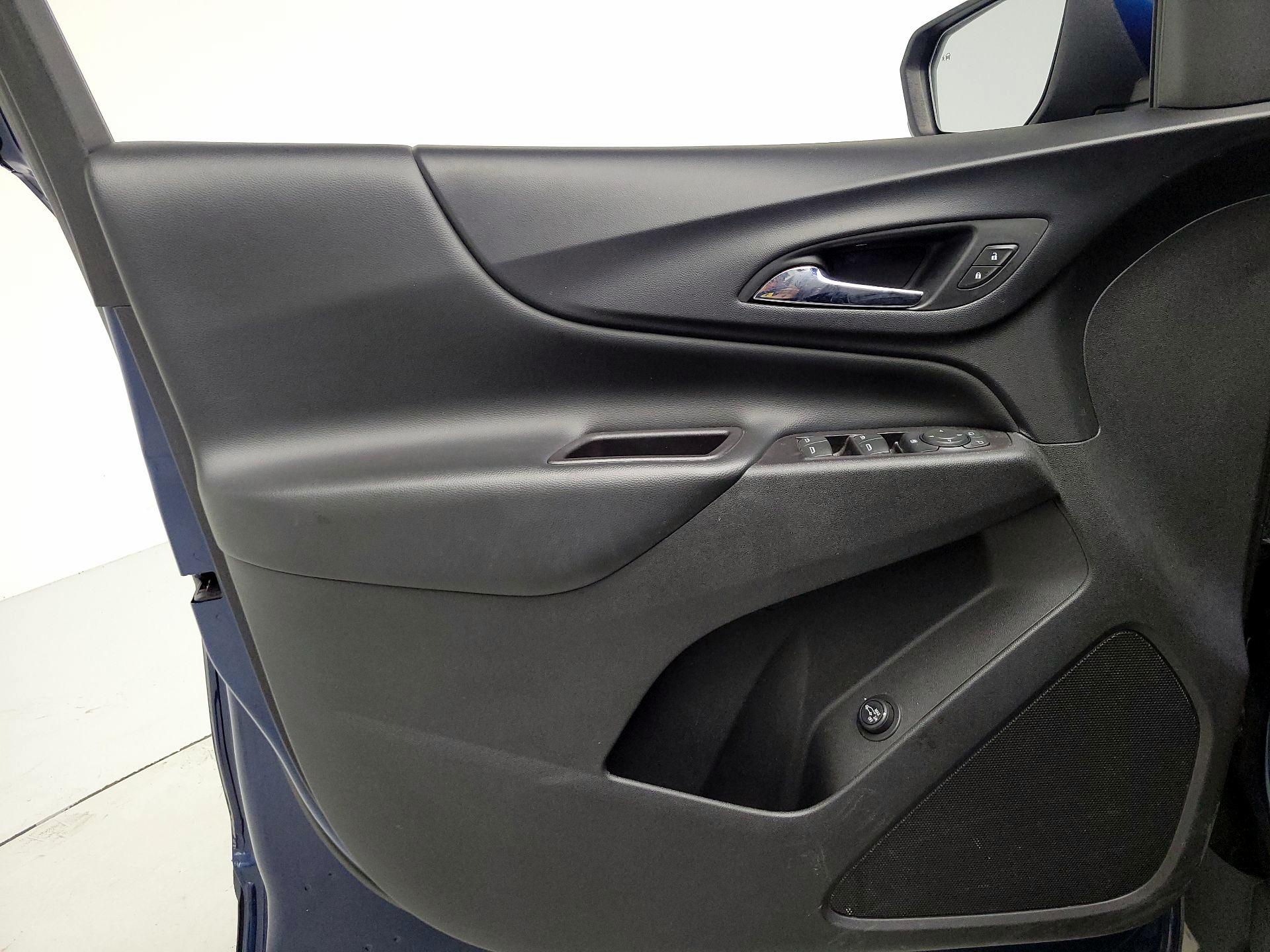 Thumbnail: 2020 Chevrolet Equinox - 12