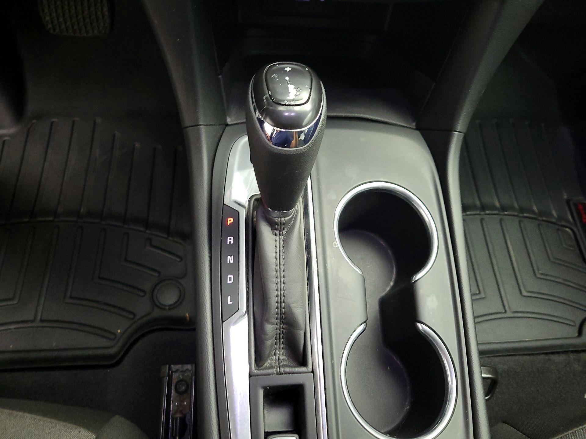 Thumbnail: 2020 Chevrolet Equinox - 16