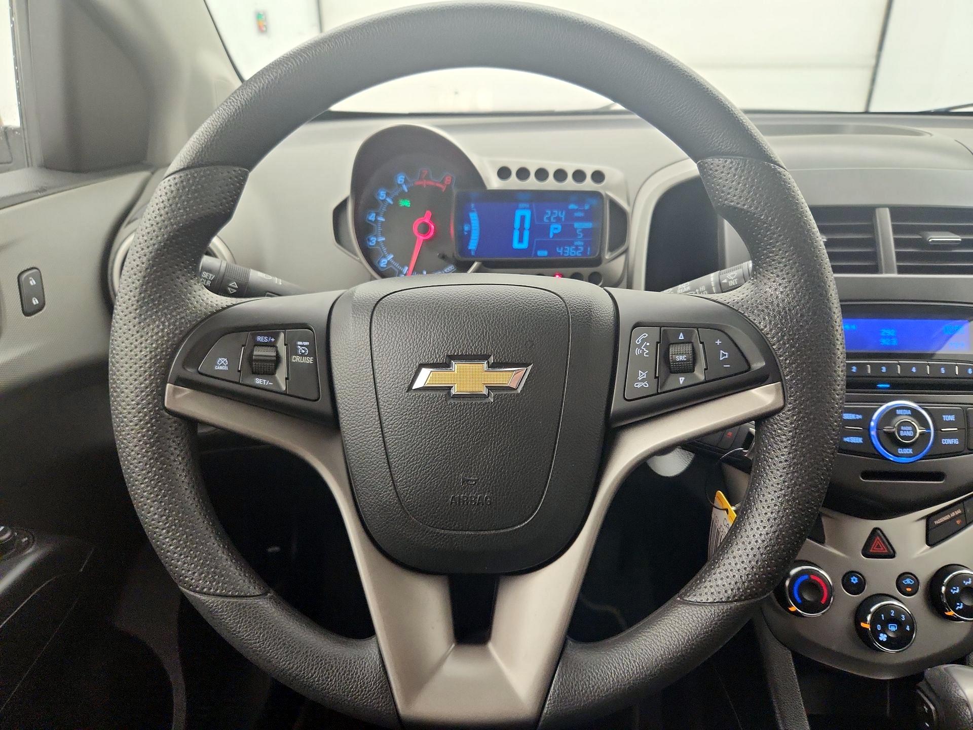 Thumbnail: 2015 Chevrolet Sonic - 10