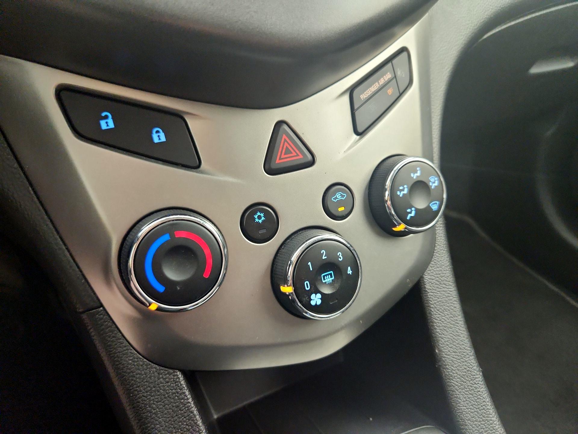 Thumbnail: 2015 Chevrolet Sonic - 15