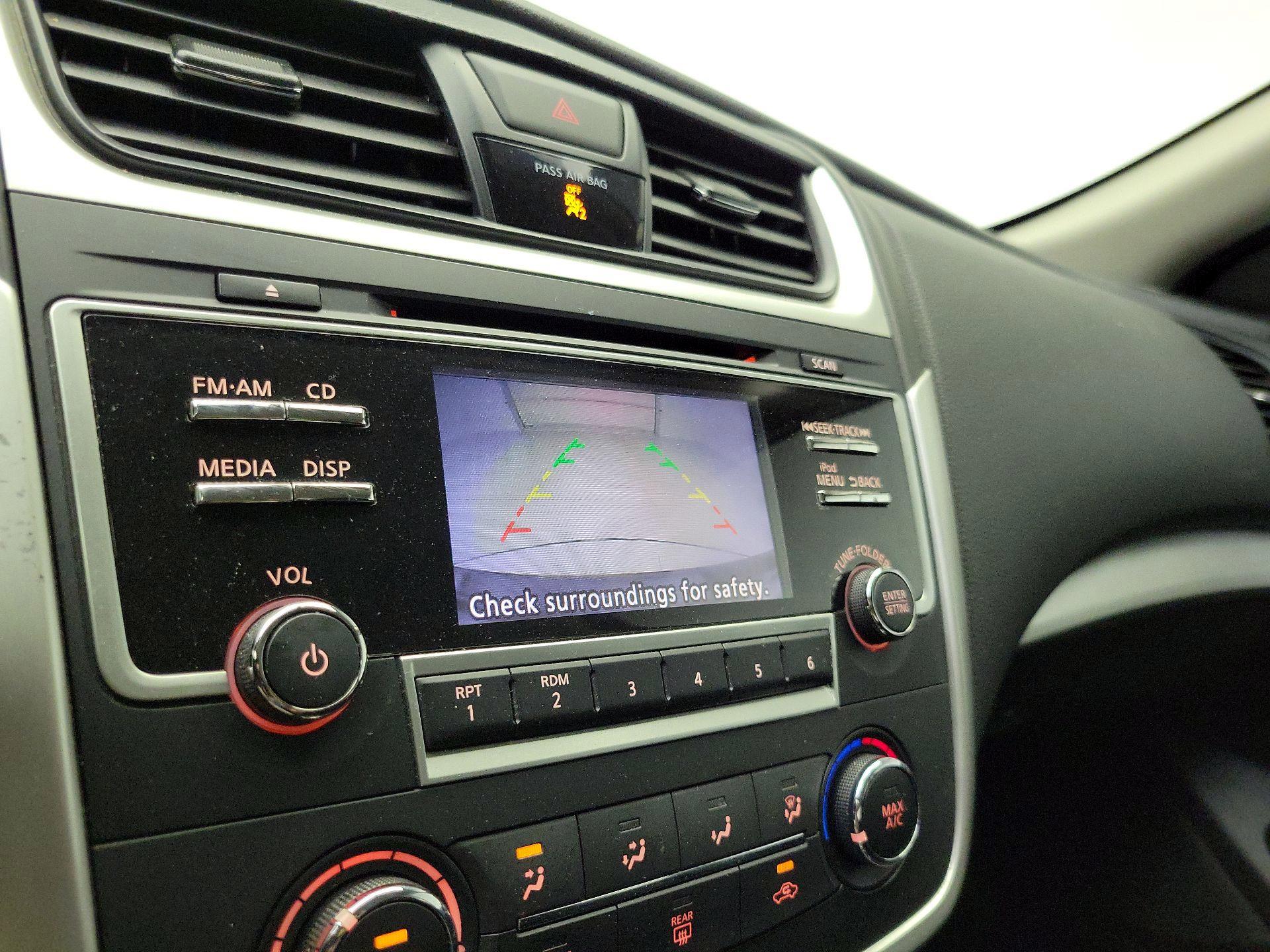 Thumbnail: 2018 Nissan Altima - 14