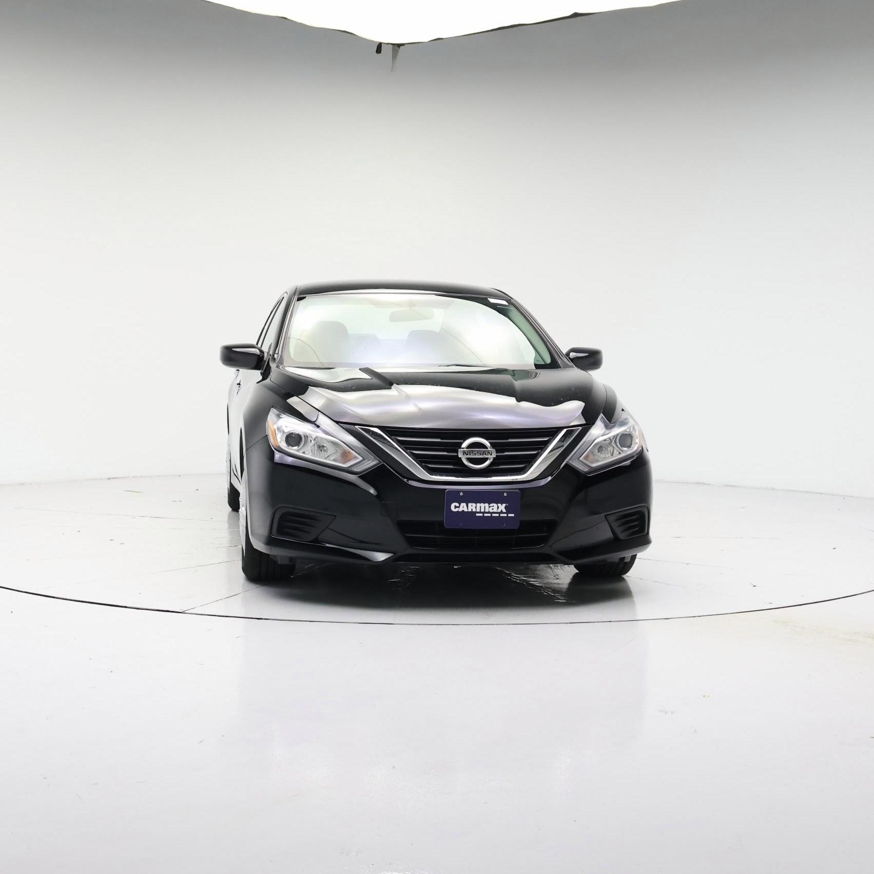 Thumbnail: 2018 Nissan Altima - 5