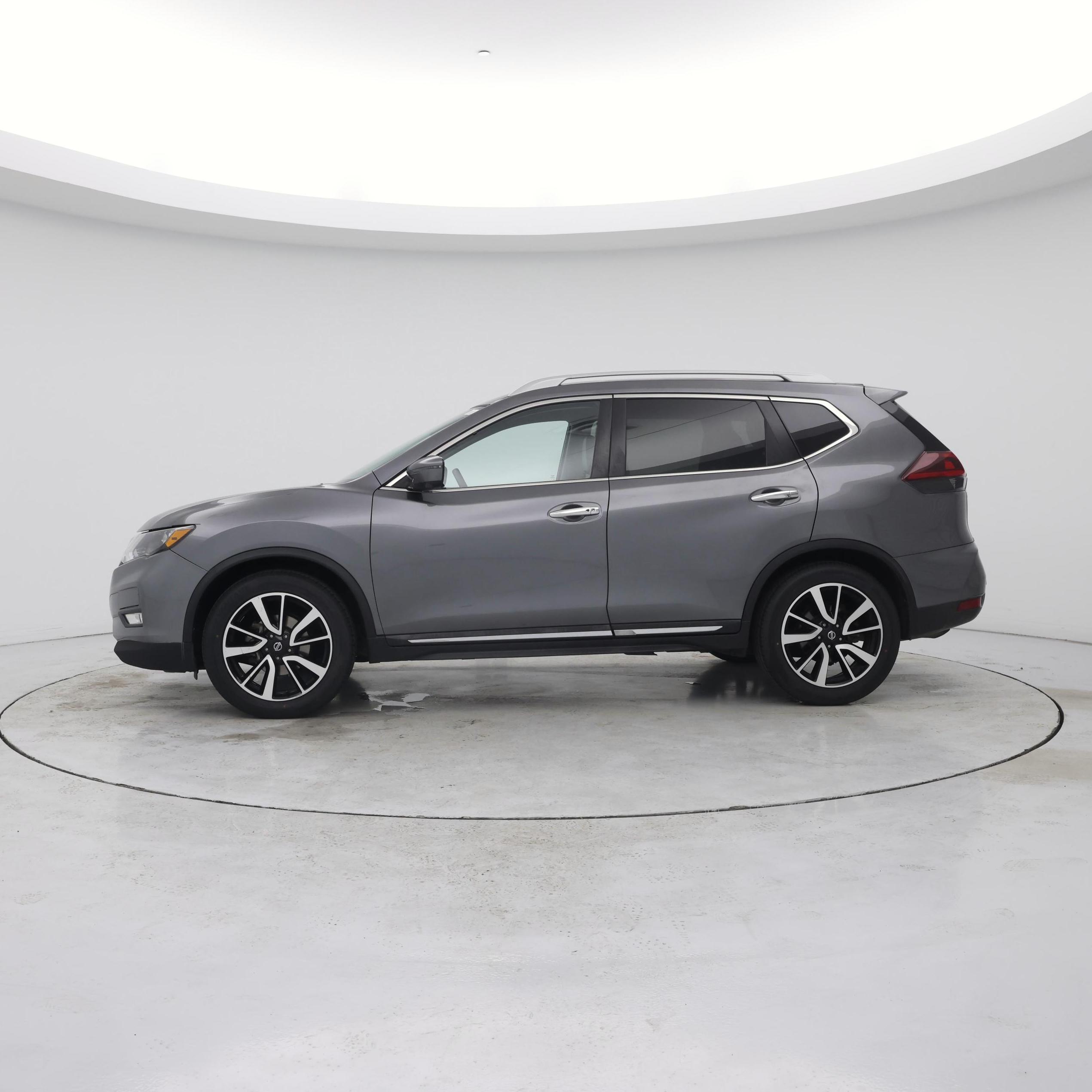 Thumbnail: 2019 Nissan Rogue - 3