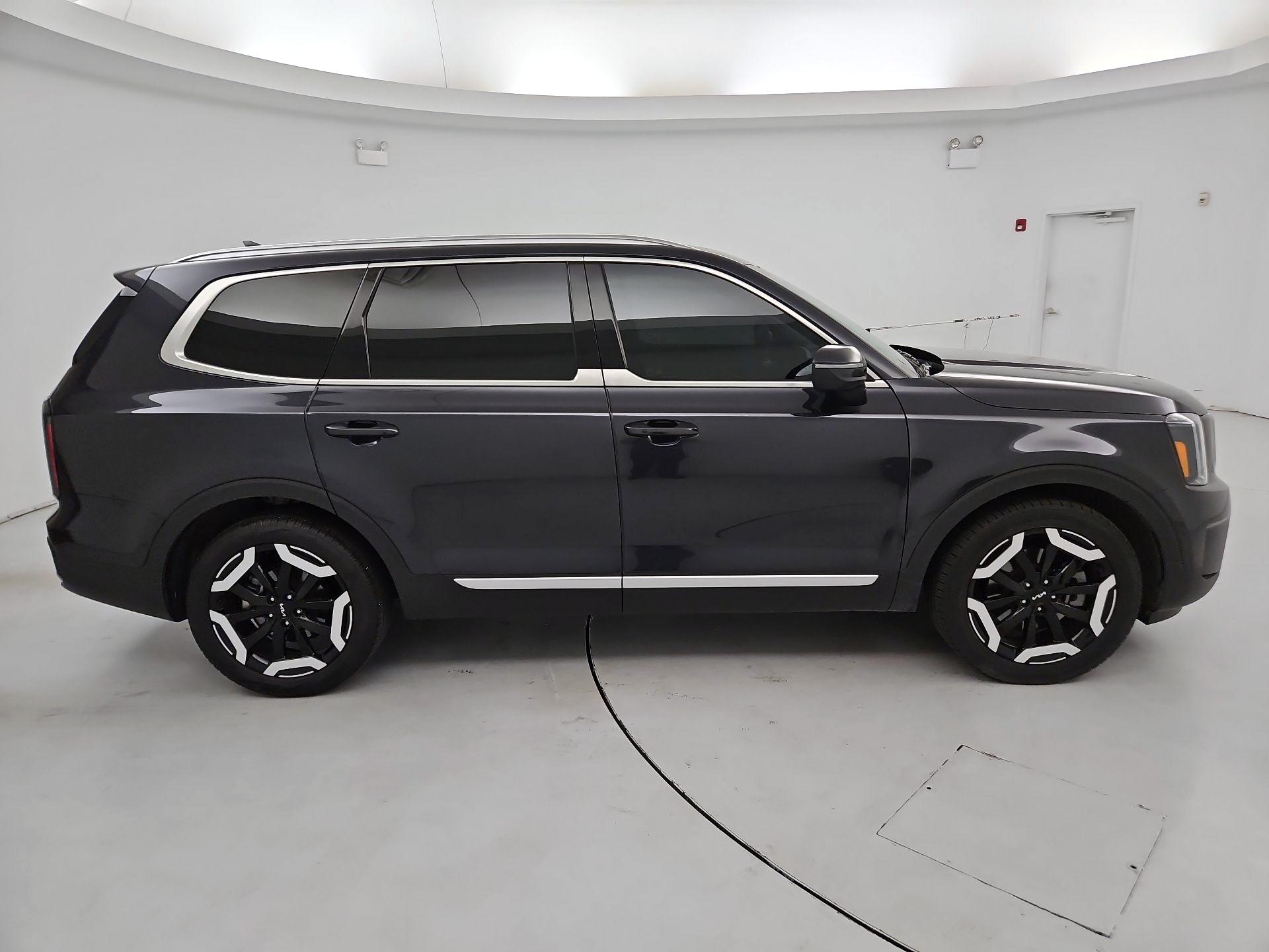 Thumbnail: 2025 Kia Telluride - 4