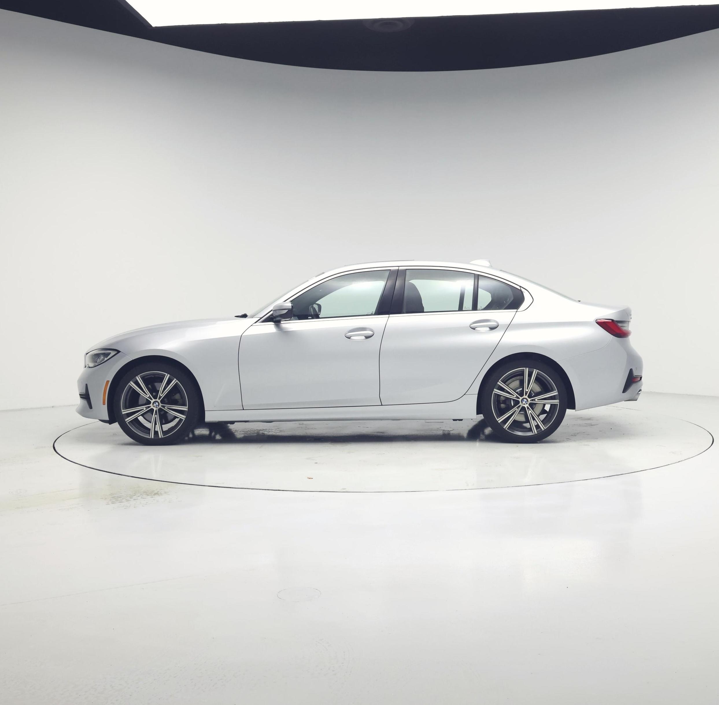 Thumbnail: 2021 BMW 3 Series - 3
